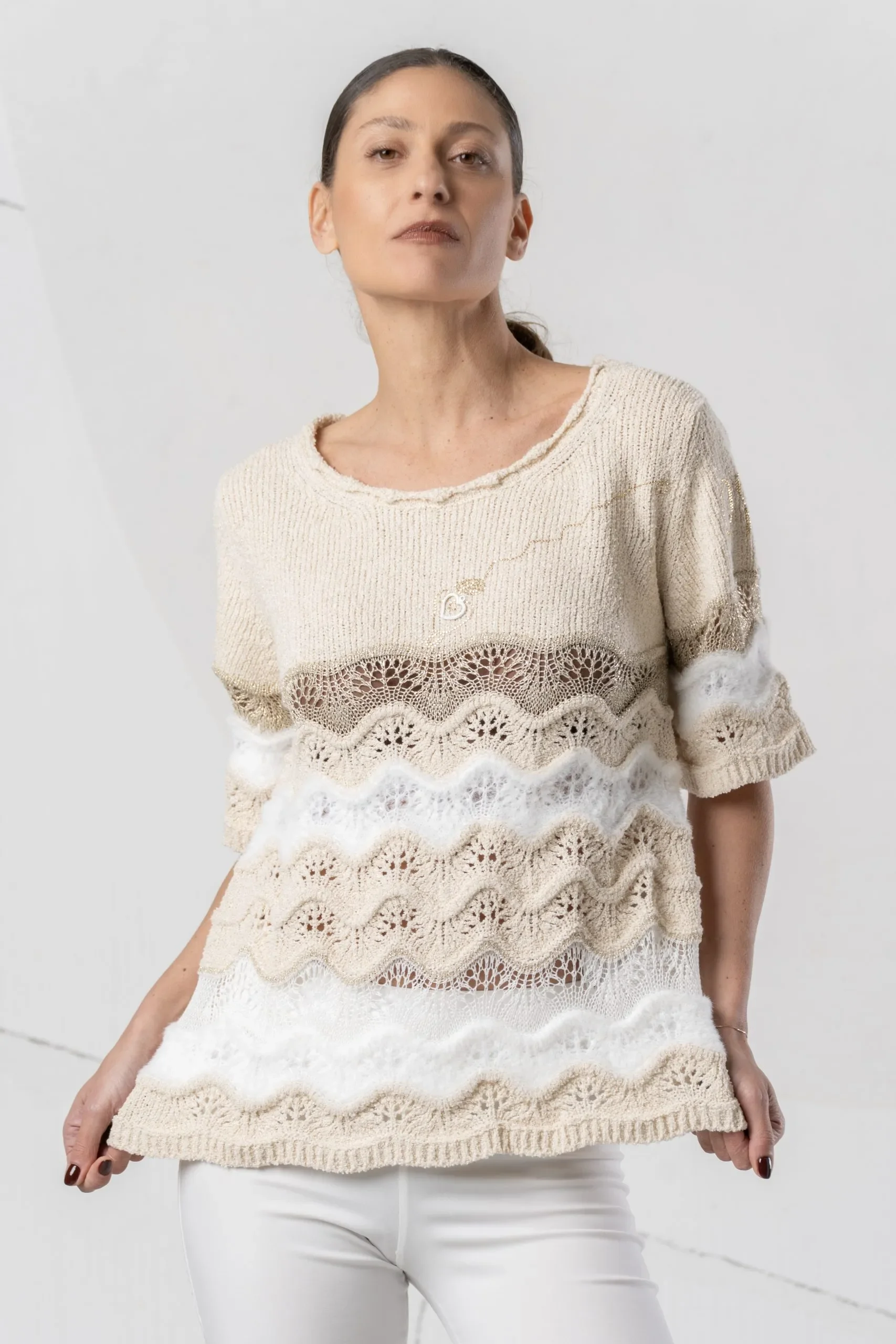 Maglia beige e avorio in lurex ondulata