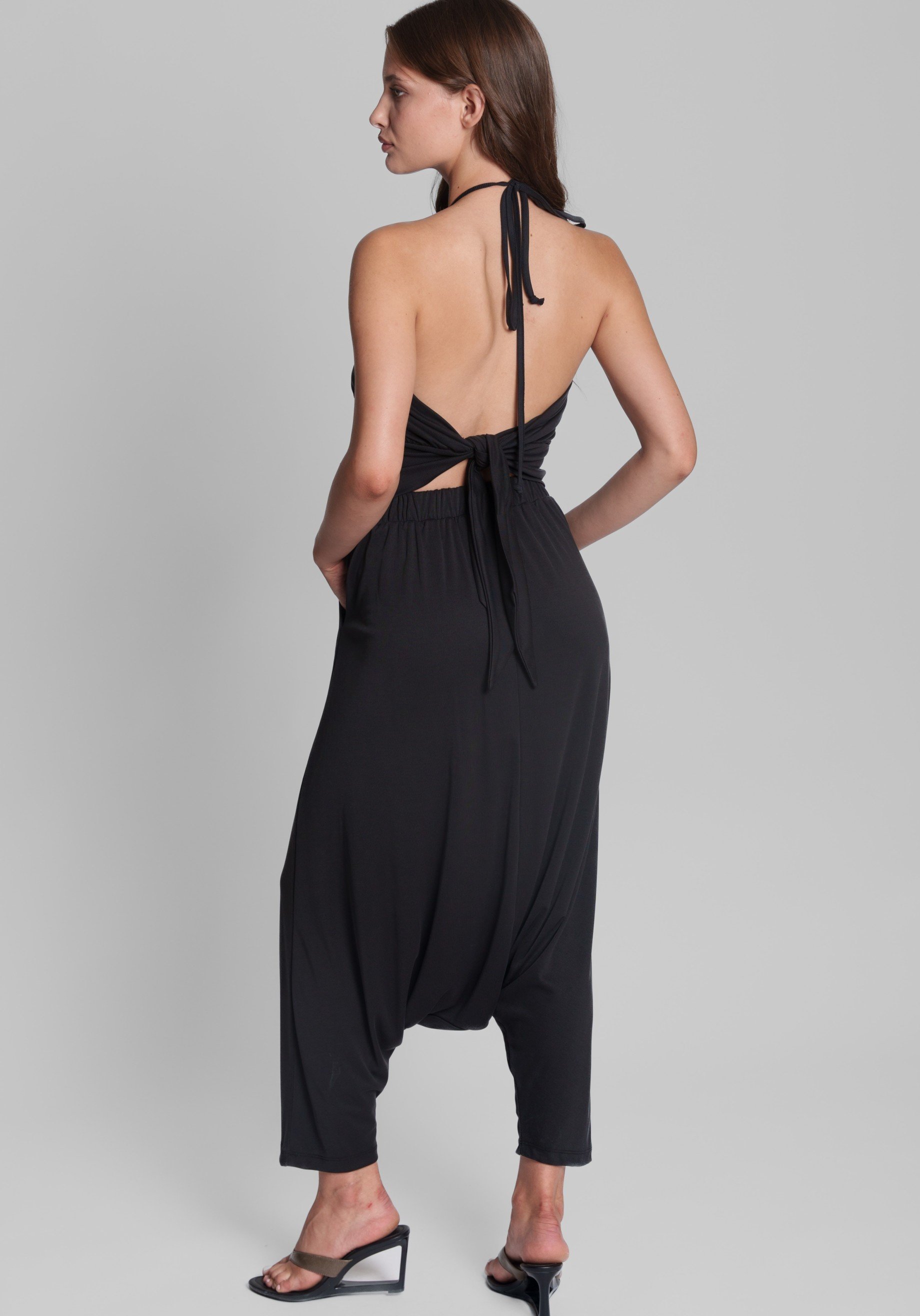 astir_black3-1840x2632w.jpg