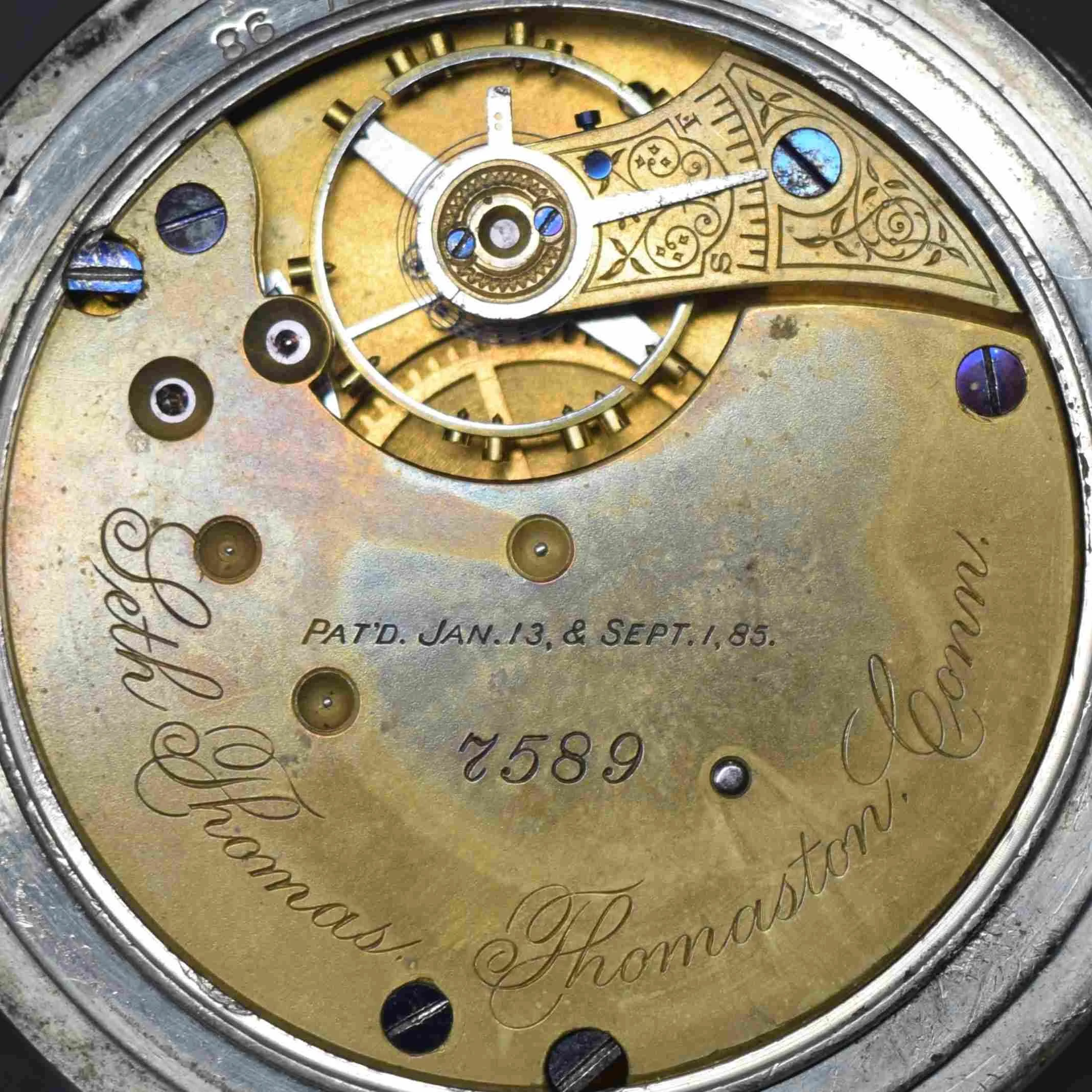 This photograph shows a high definition full diameter close up view of the movement’s top plate.