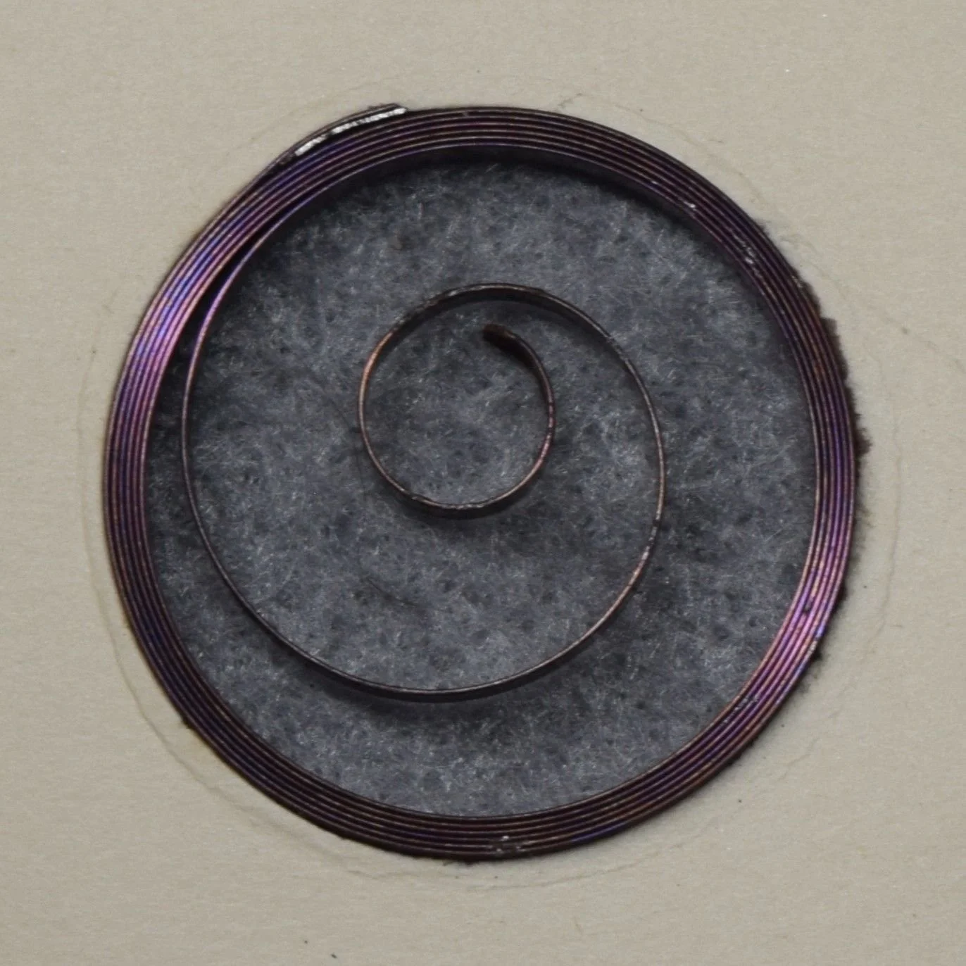 Nu Vigor Mainspring No. 1075 – for Seth Thomas 18-size Factory No. 828 – 50.80 centimeters long, 2.90 wide, .22 thick, or, 20 wide, 2 thick, 20 inches long Dennison gauge - Made in Switzerland