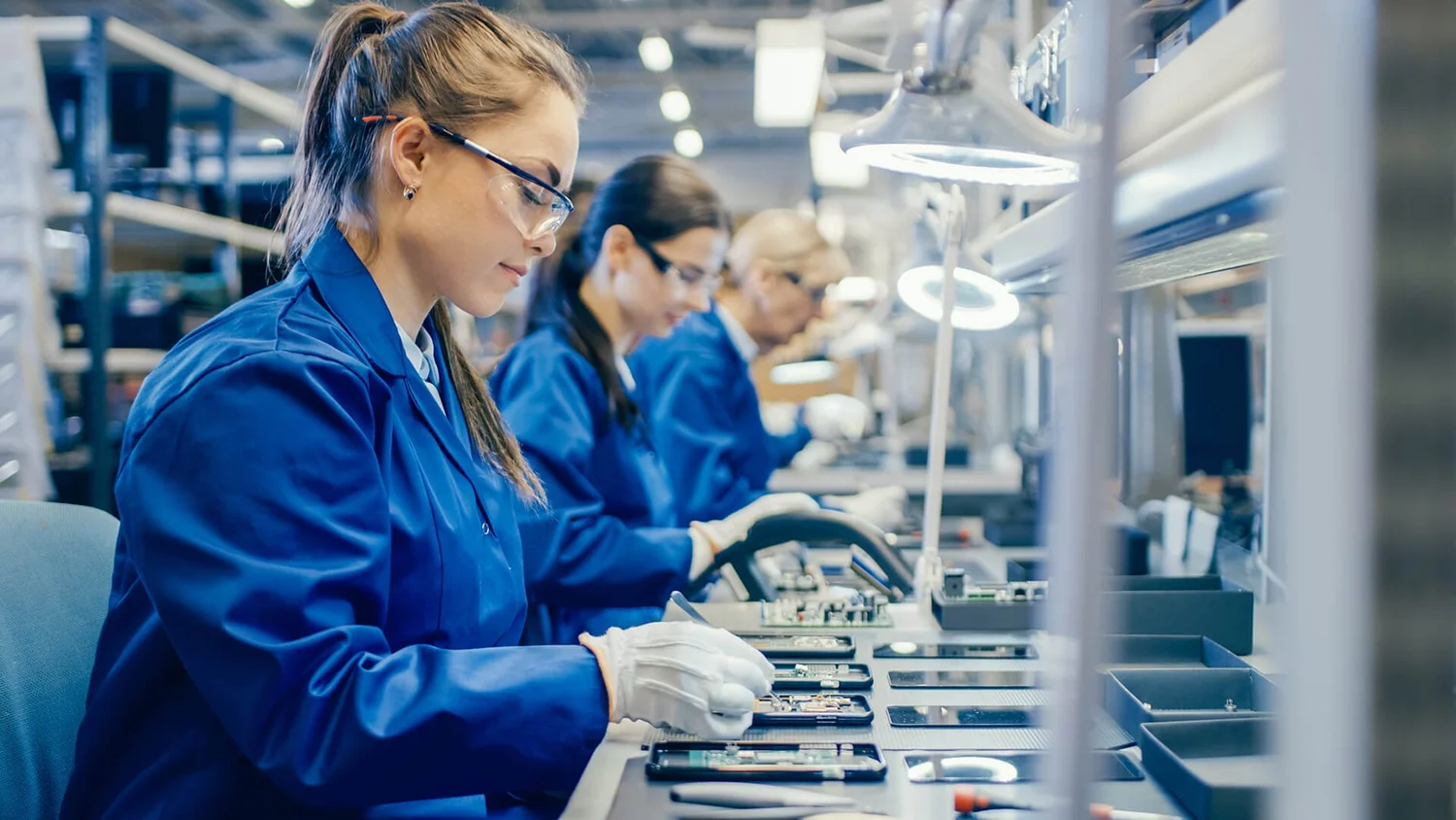 Electronic Manufacturing | PCB Assembly & Full Product Build — Arrival ...