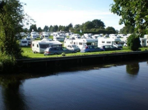 Lockside Caravan Park