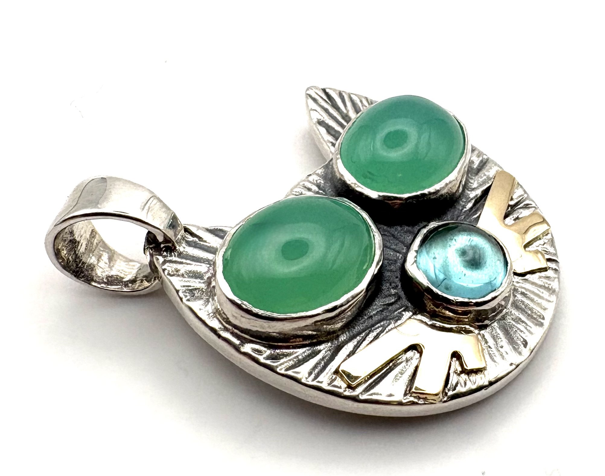 meow 7 side view.jpeg