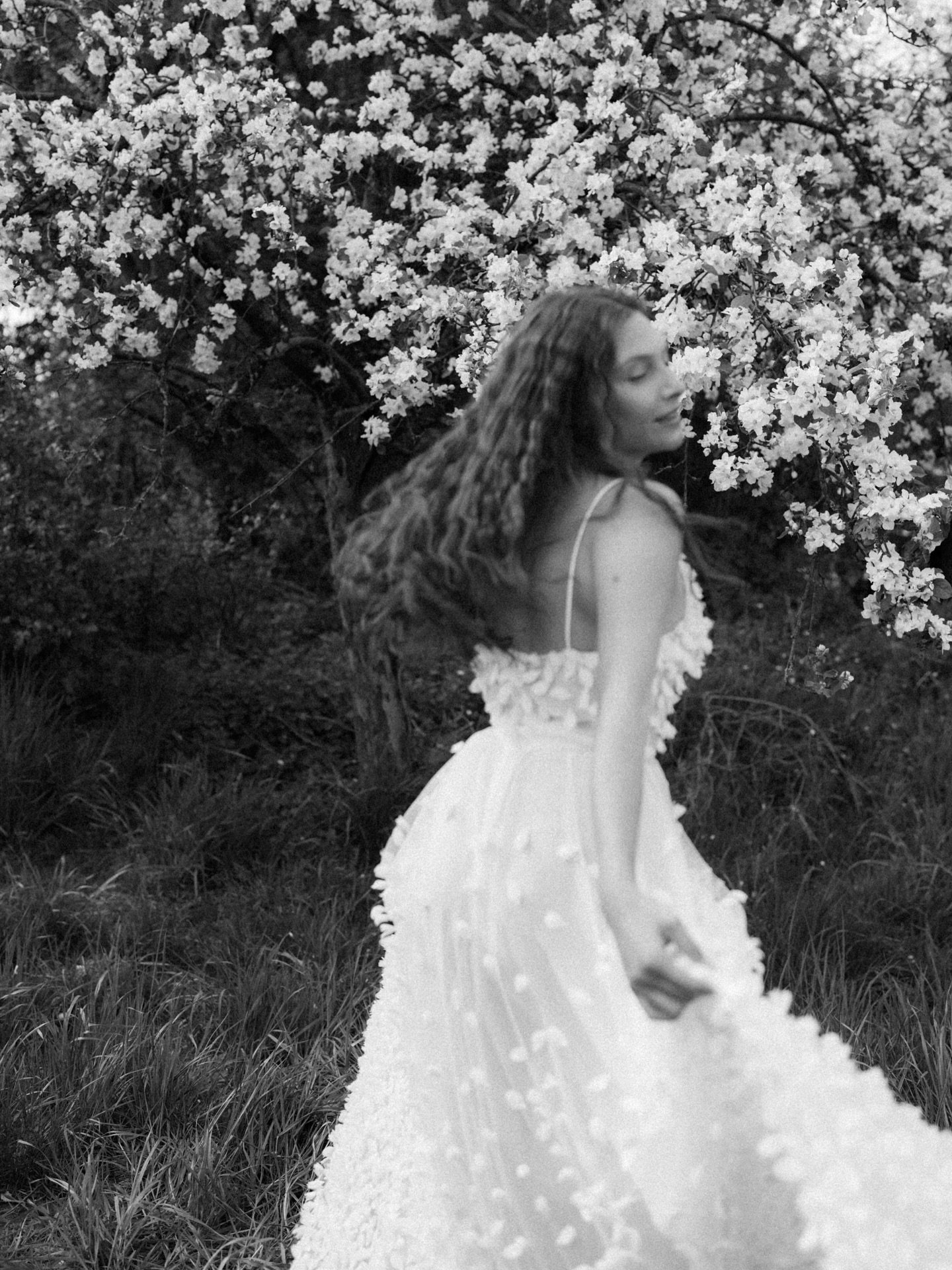 Anzeige || Twirling like love isn&rsquo;t confusing 🩰

Photo: @lolas_documentariesoflife 
Idea, Story &amp; Concept: @thegreatweddingandevents 
Model: @linabaron_ 
Dress&amp;Styling: @annikamaria_official 
Hair&amp;Makeup: @maria_overath_weddings 

