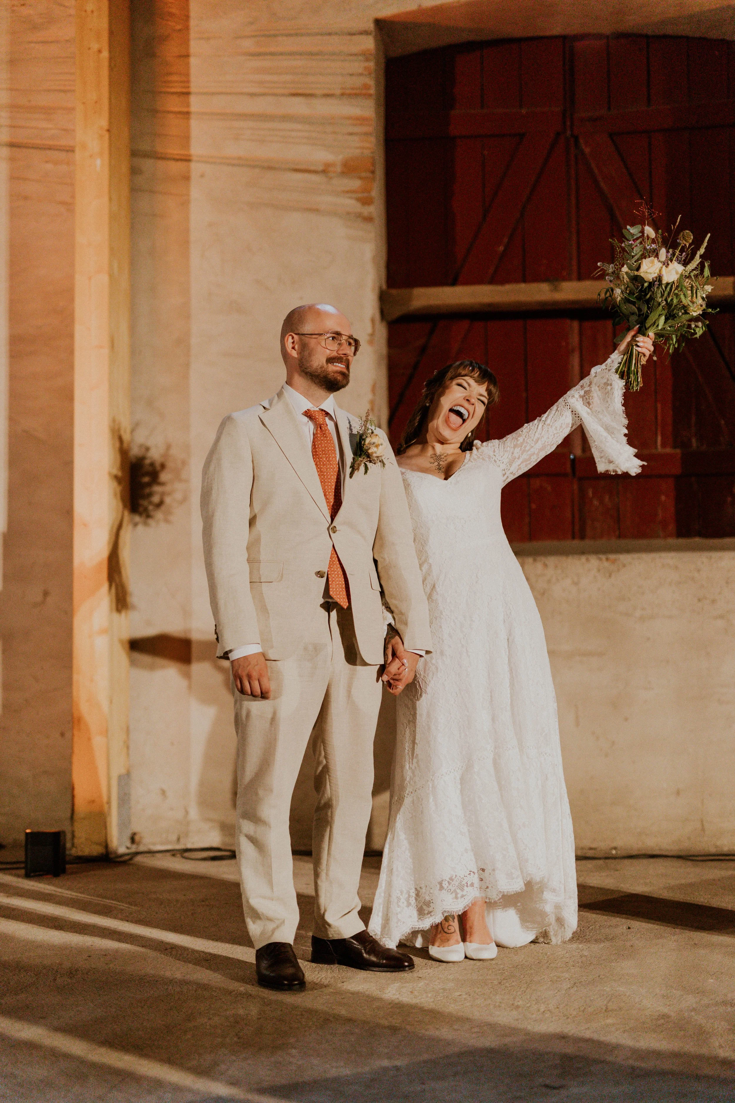 Emelie & Matias Bjärka Säby Annie Svensk Photography (2).jpg