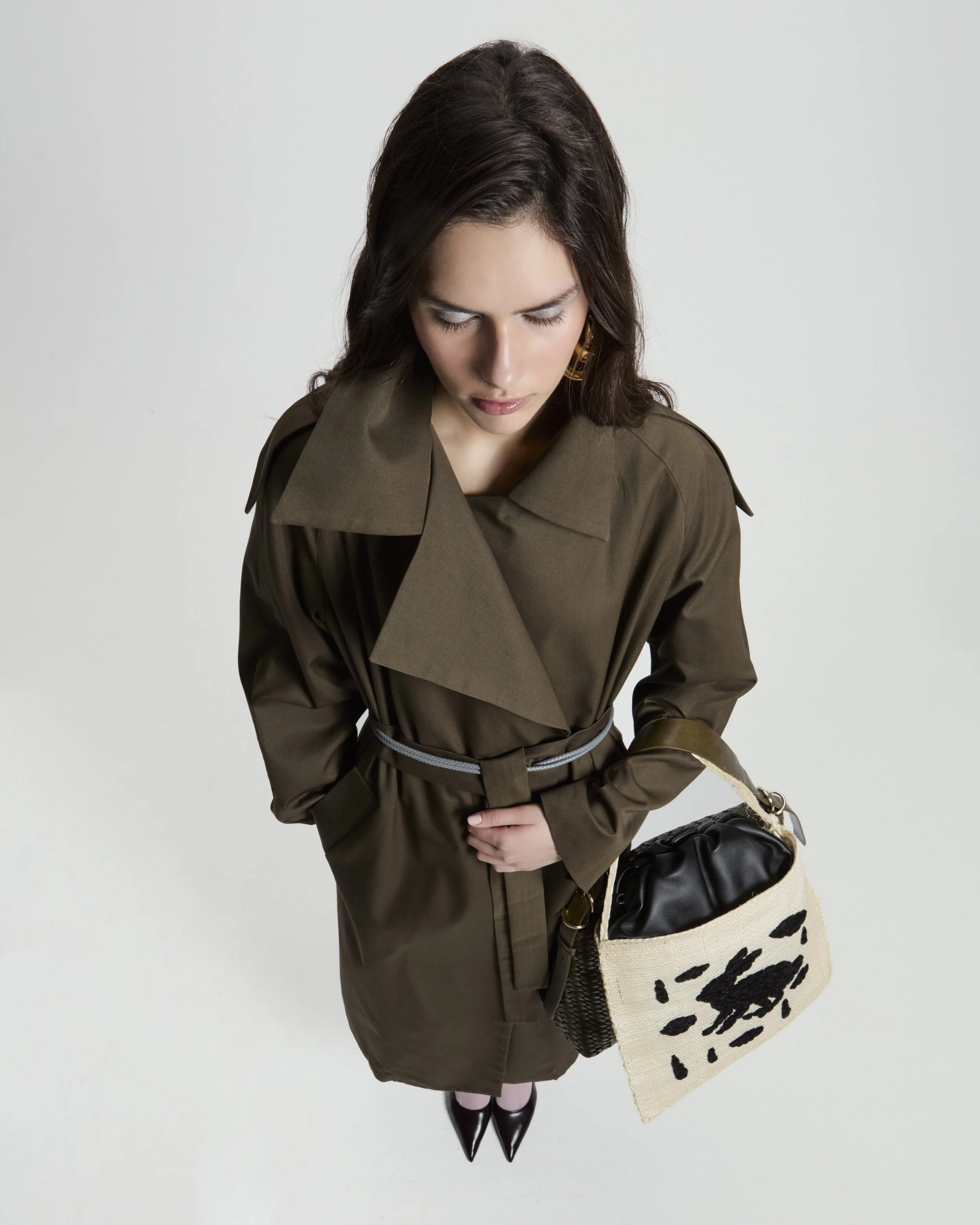 MoisesNieto_FW25_Silueteado0317 copia.jpg