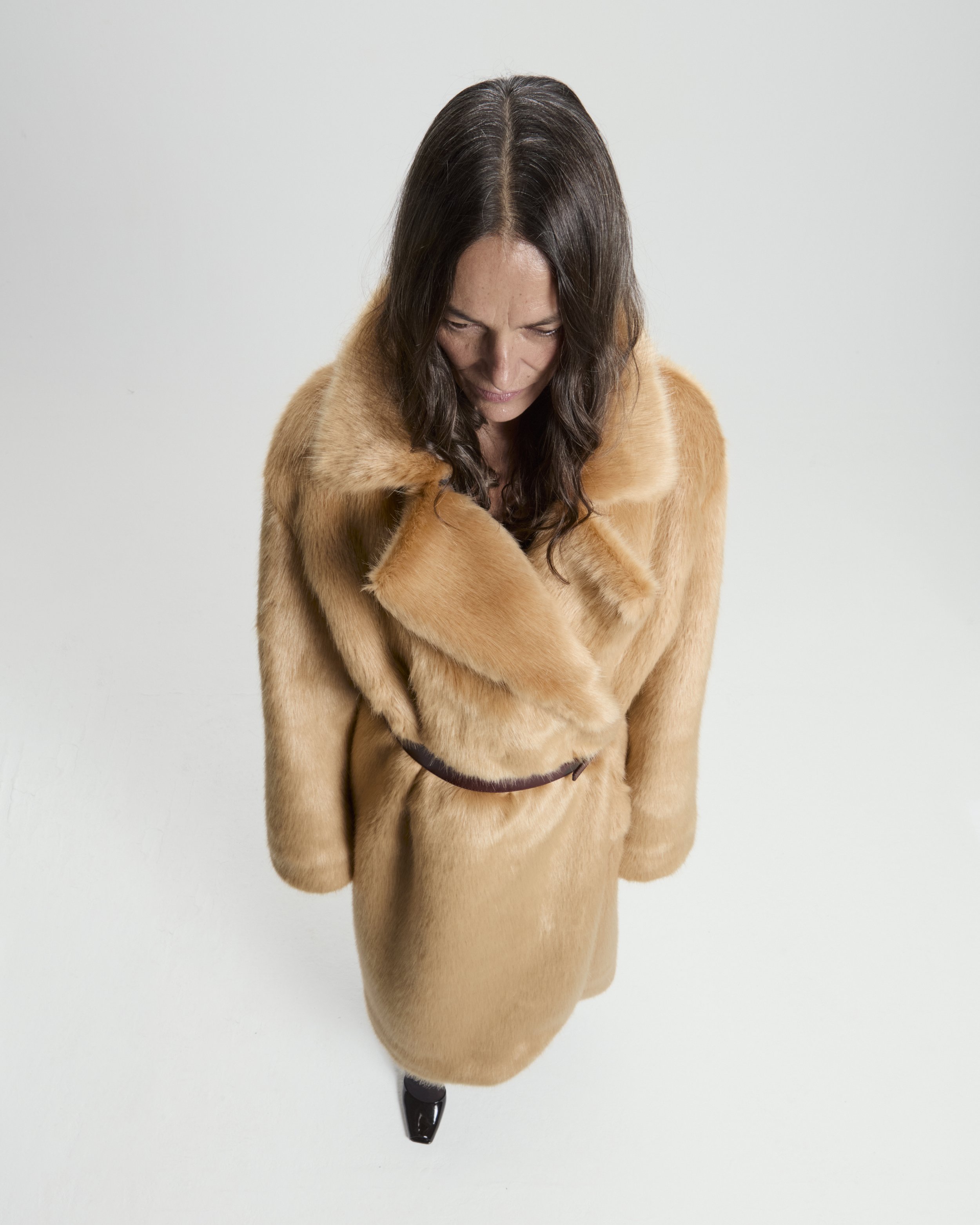 MoisesNieto_FW25_Silueteado0290 copia.jpg