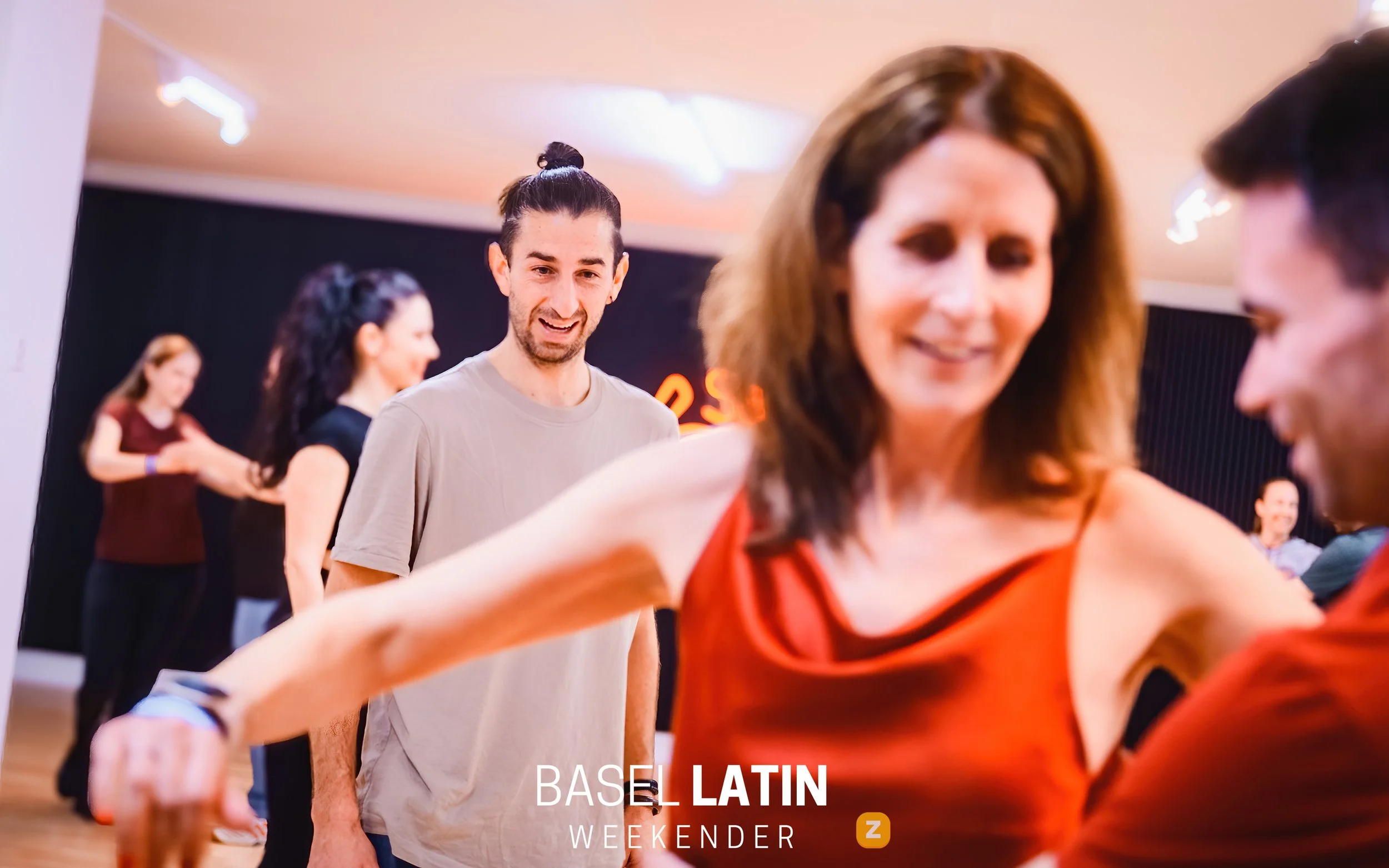 003_BailamosSalsaviernes_210225.jpg