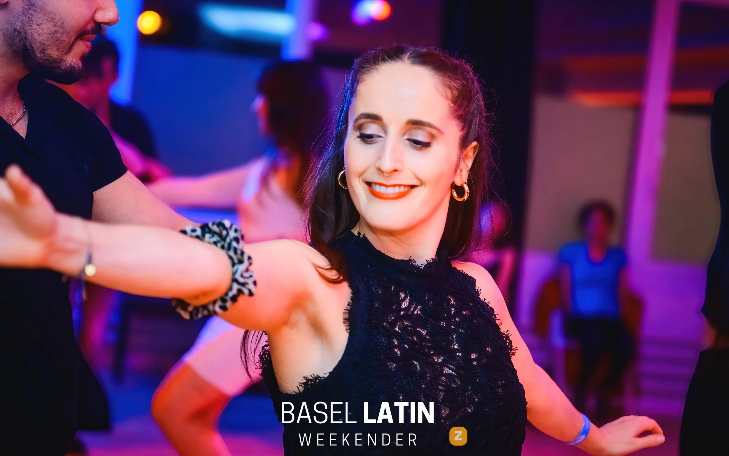 007_BailamosSalsaviernes_220225.jpg