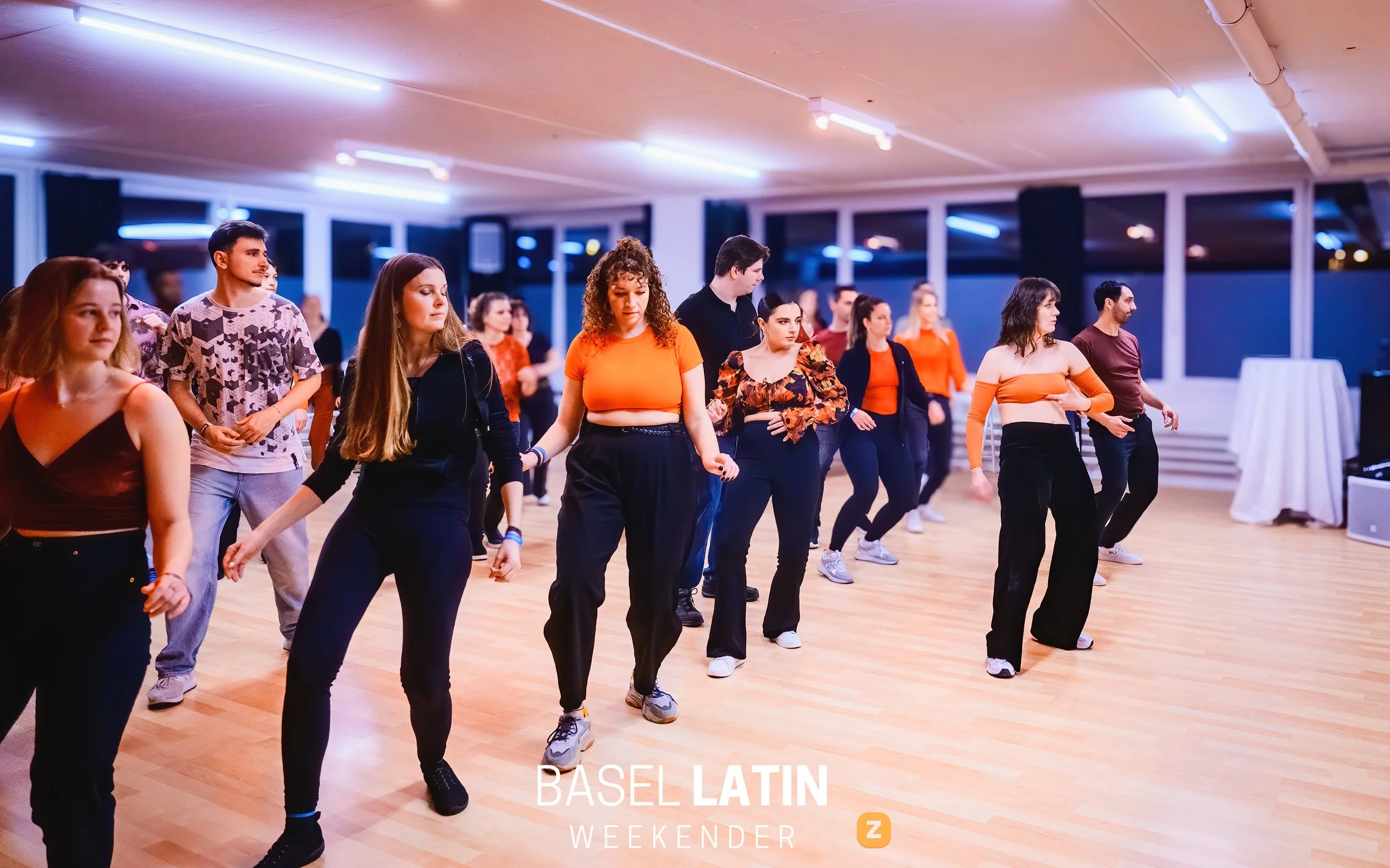 051_BailamosSalsaviernes_210225.jpg