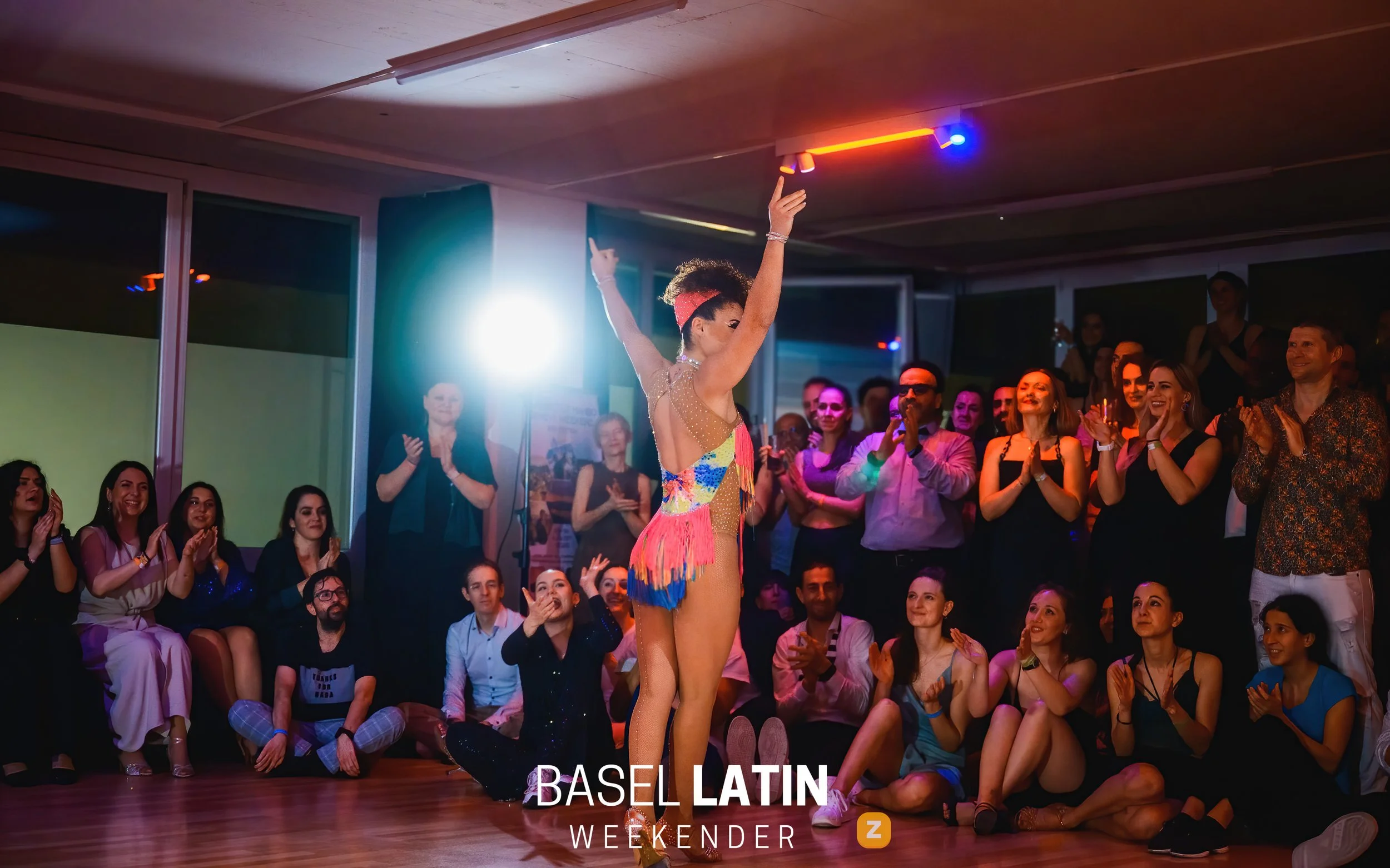 081_BailamosSalsaviernes_230225.jpg