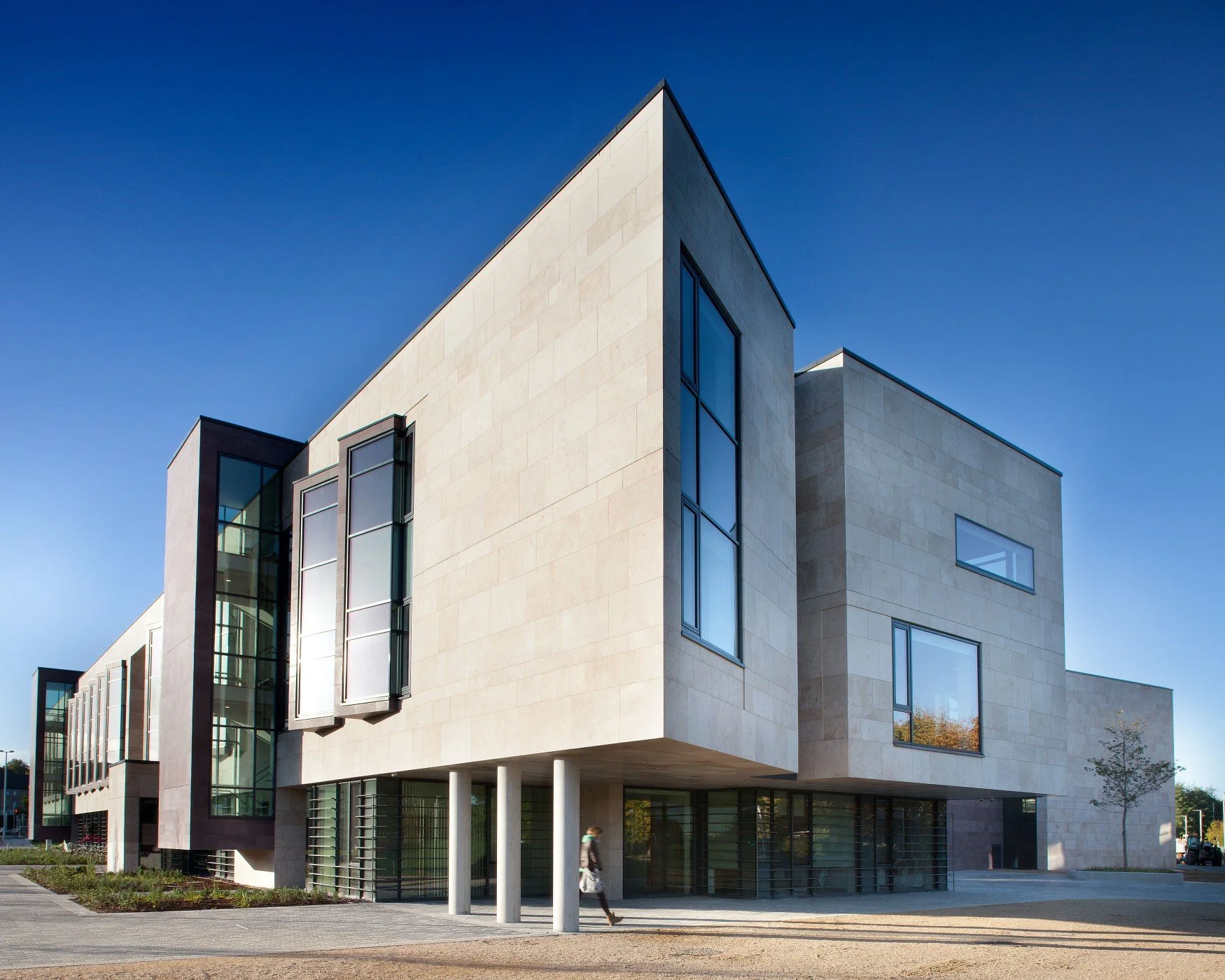 Sutherland School of Law — KSNPM