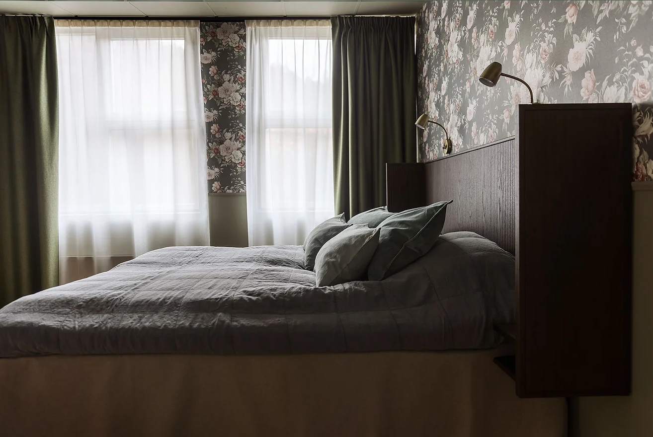 Gibsons hotell 10 Caroline.png