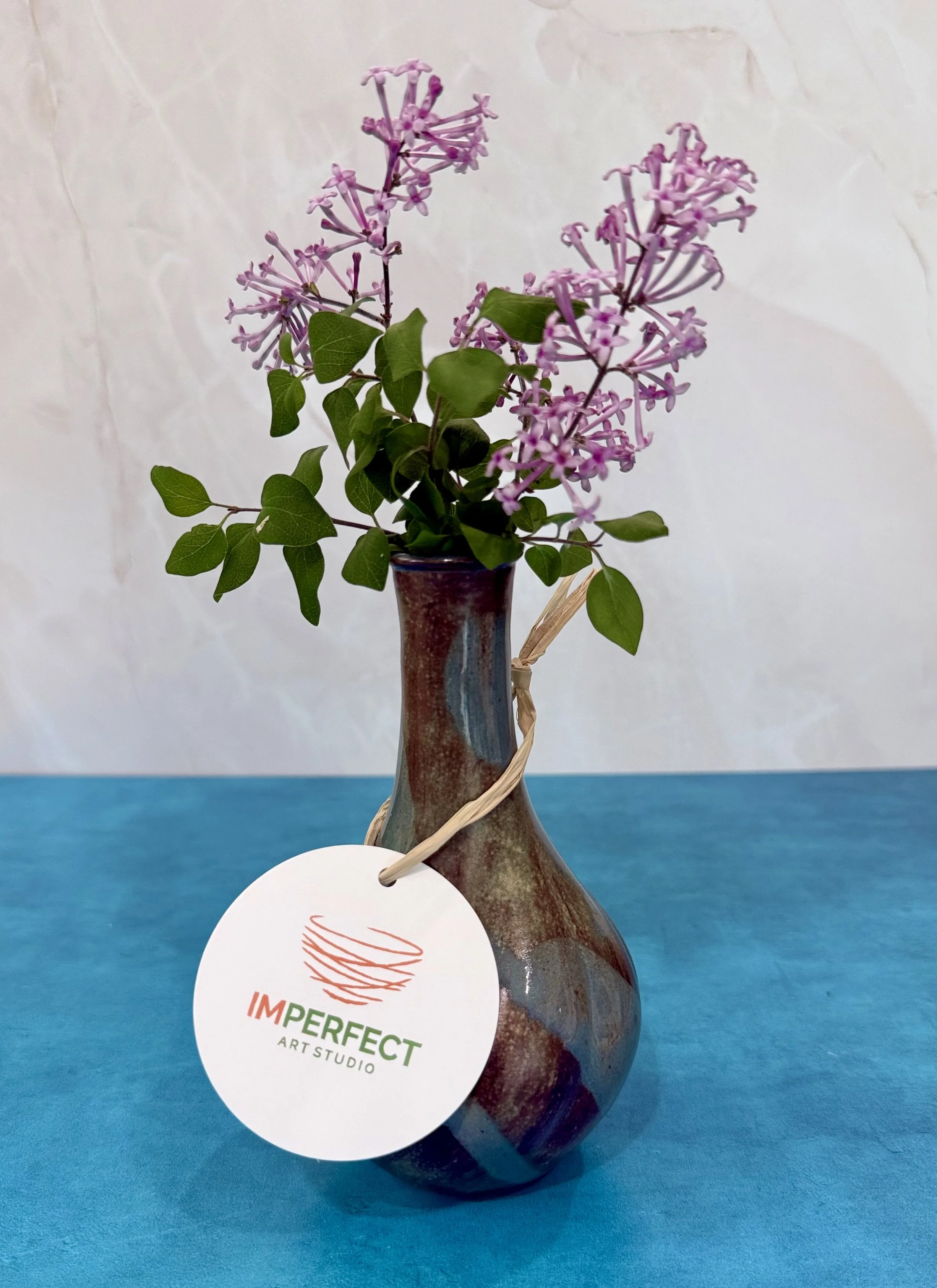 Vase with a twist