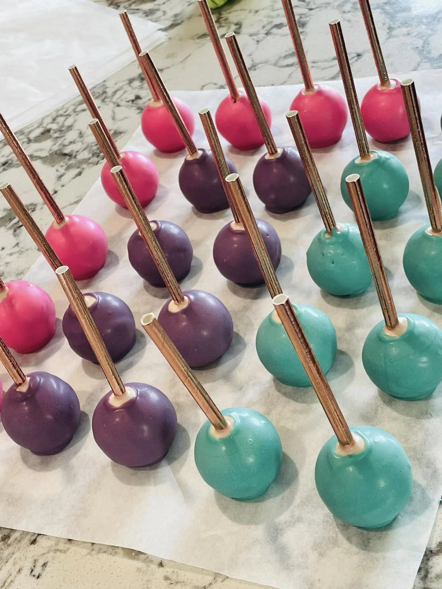 pastel cake pops.jpg