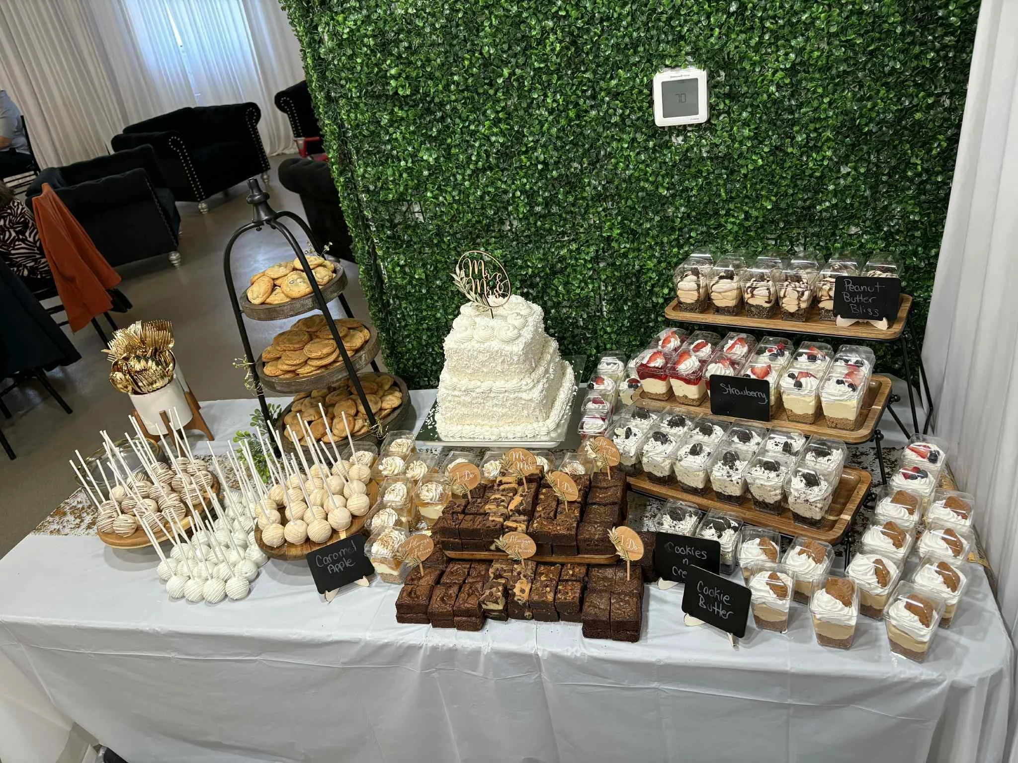 dessert bar.jpg