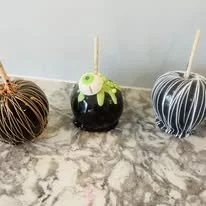 halloween candy apple2.jpg