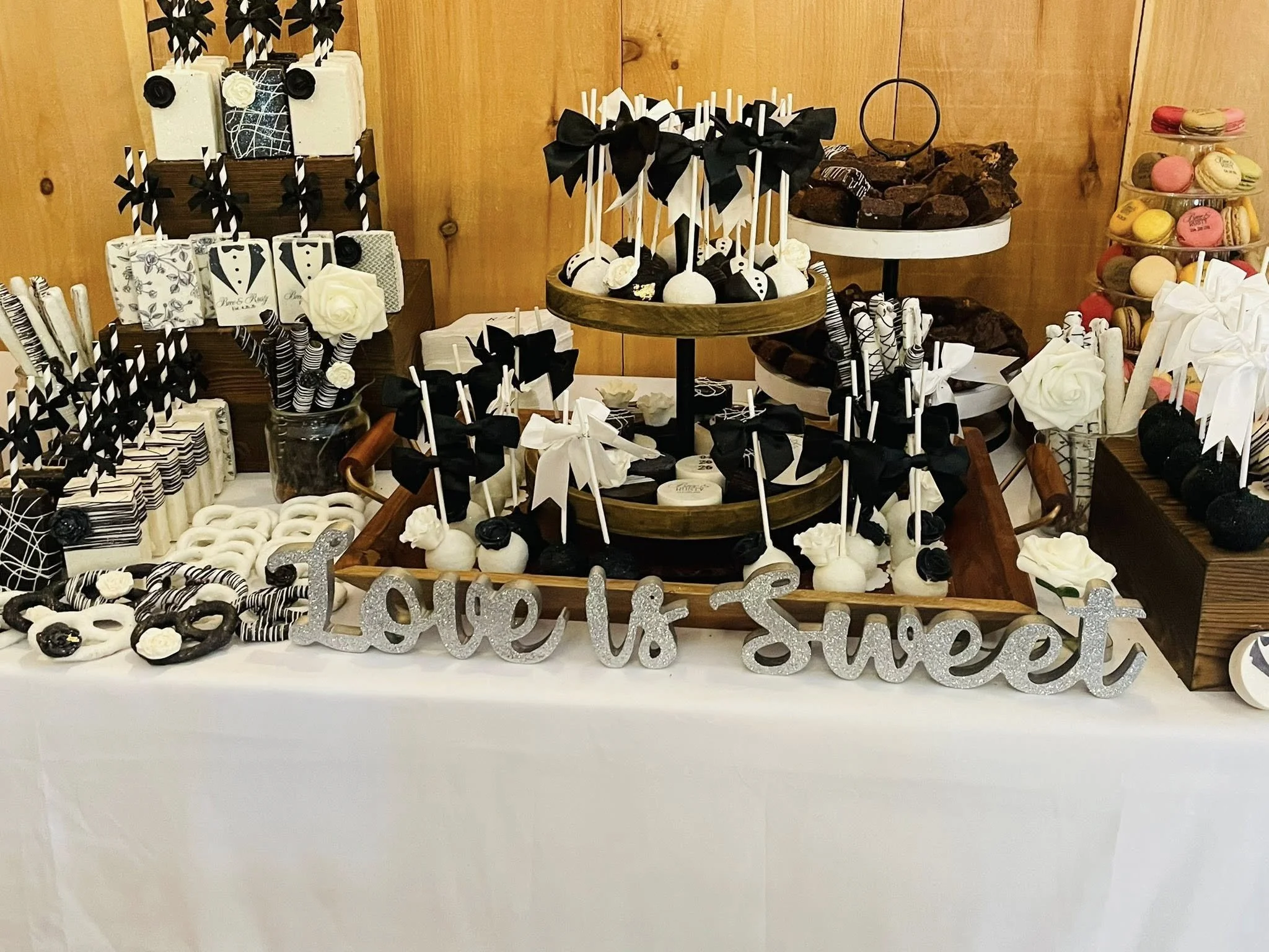 dessert bar.jpg