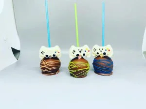 gamer cake pops.jpg