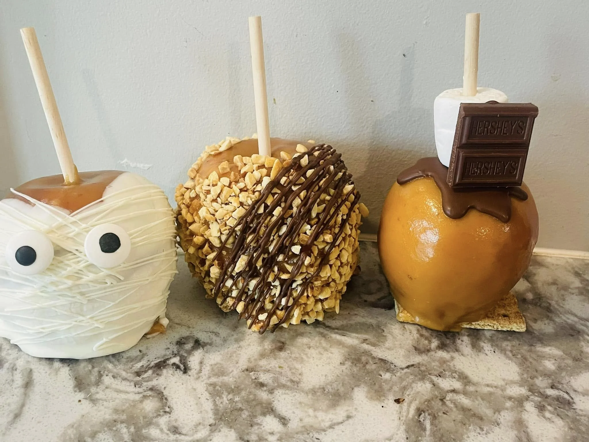 fall caramel apple.jpg