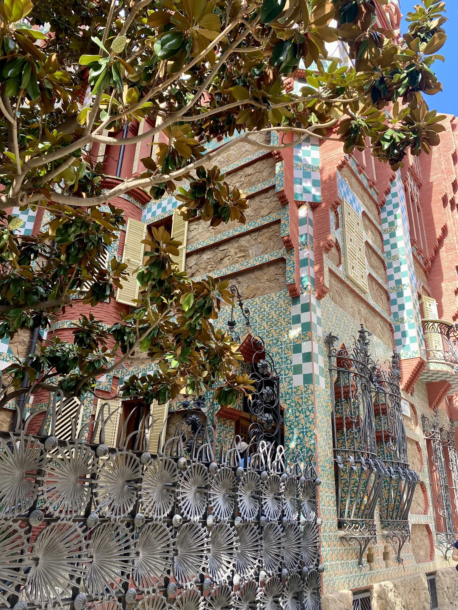 2. Casa Vicens2.JPEG