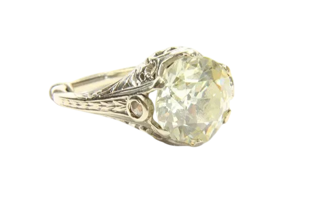 Antique diamond engagement ring with vintage filigree setting evaluated by estate jewelry buyers in New Jersey and New York City.