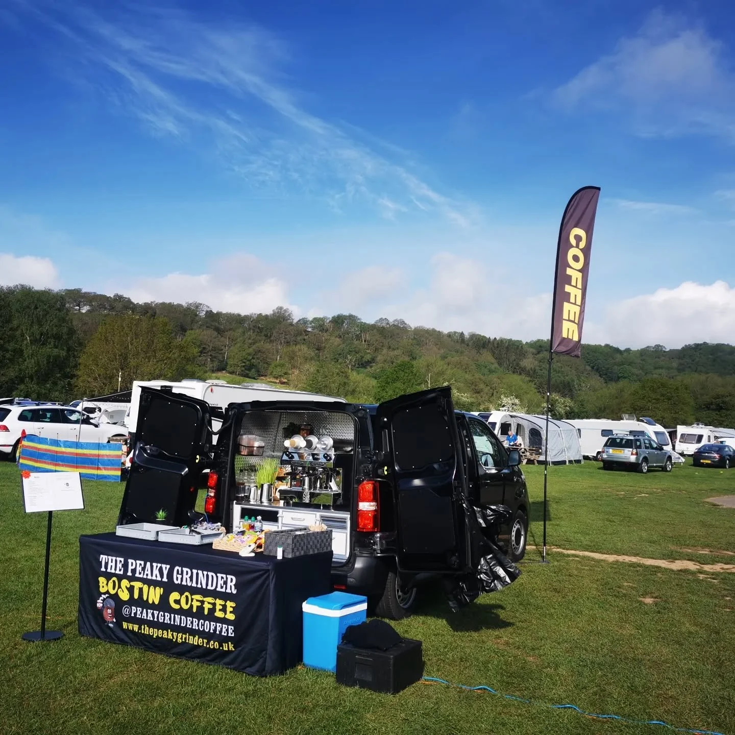 ☀️ We are back at #lickhillmanorcaravanpark in Stourport this Bank Holiday weekend

🎉 Lots of cold refreshments including some amazing #icedcoffees

💕 Only a 10 minute walk from Stourport along the river.... You'll see the sign by the entrance and 