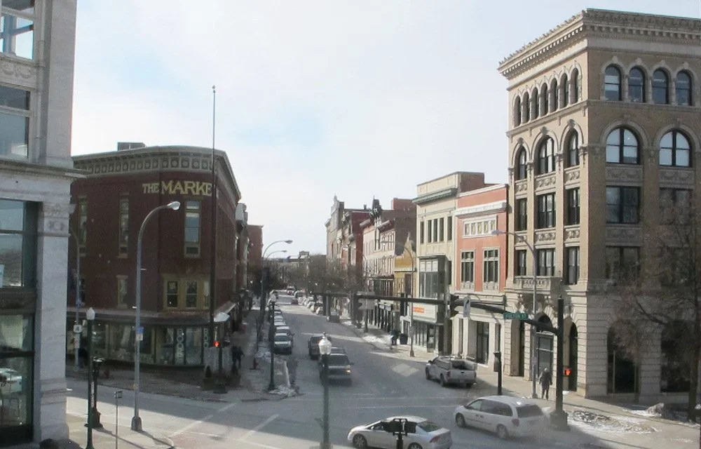 Shopping+District_Photo.jpg