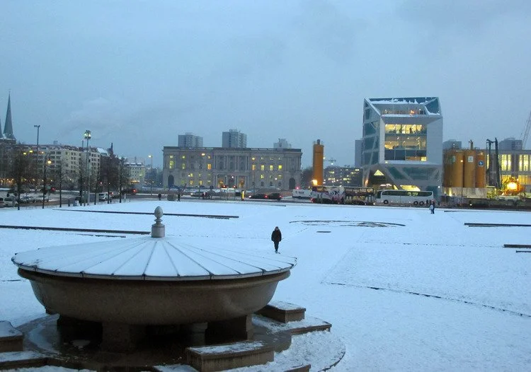 Königl+Schloss+mit+Lustgarten_Digital+Photograph.jpg
