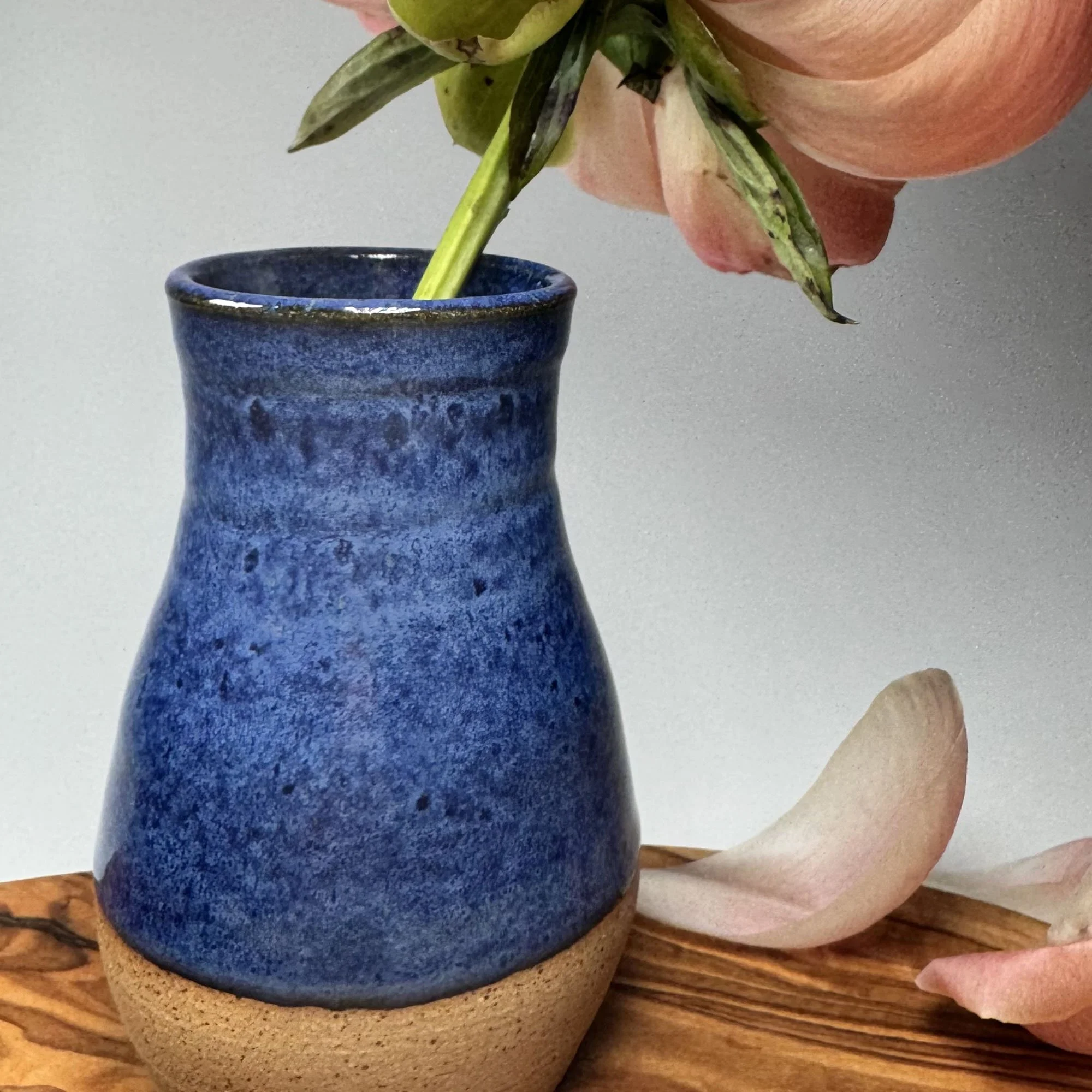 VASE, SMALL, SANDY BLUE