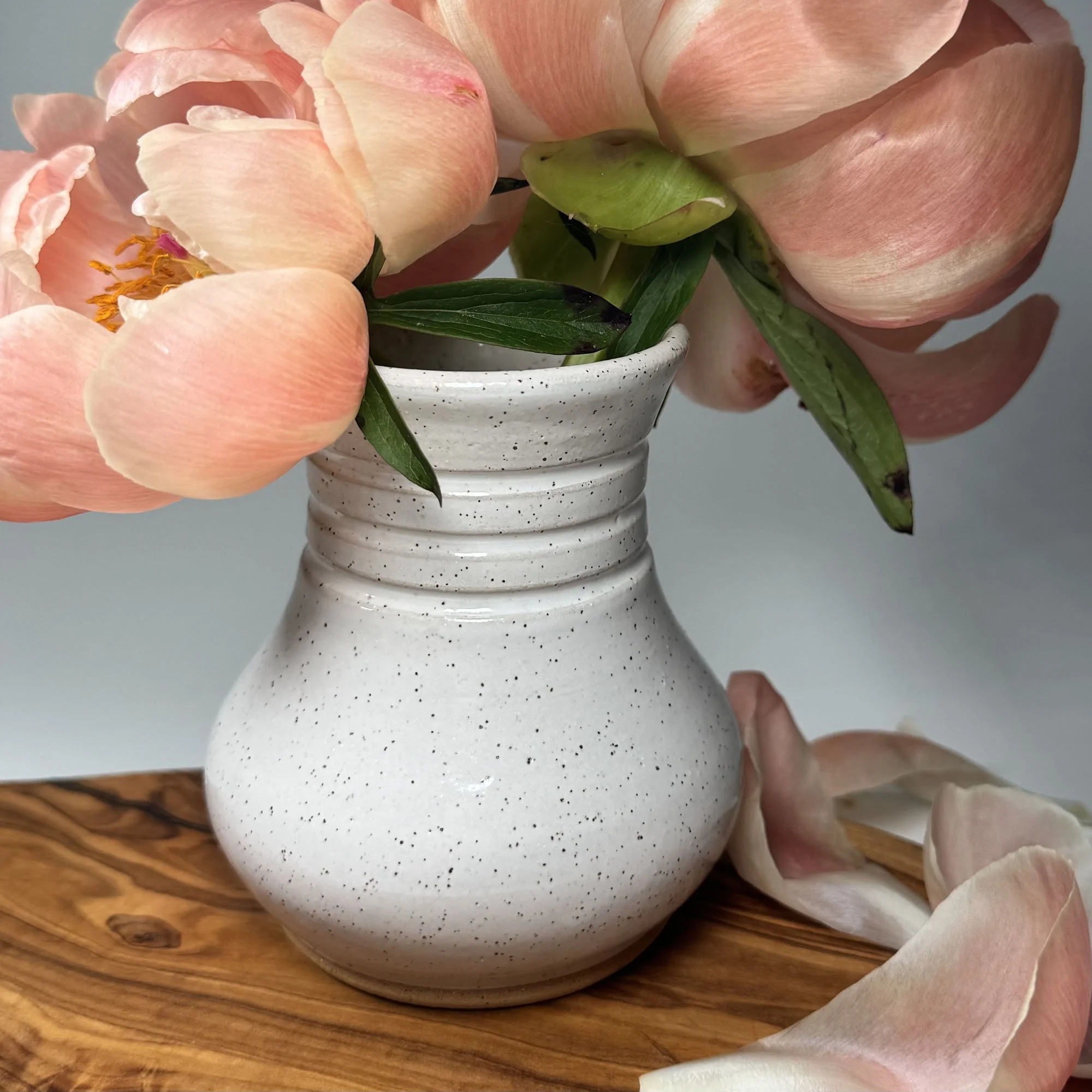 VASE, SMALL, SPECKLED WHITE