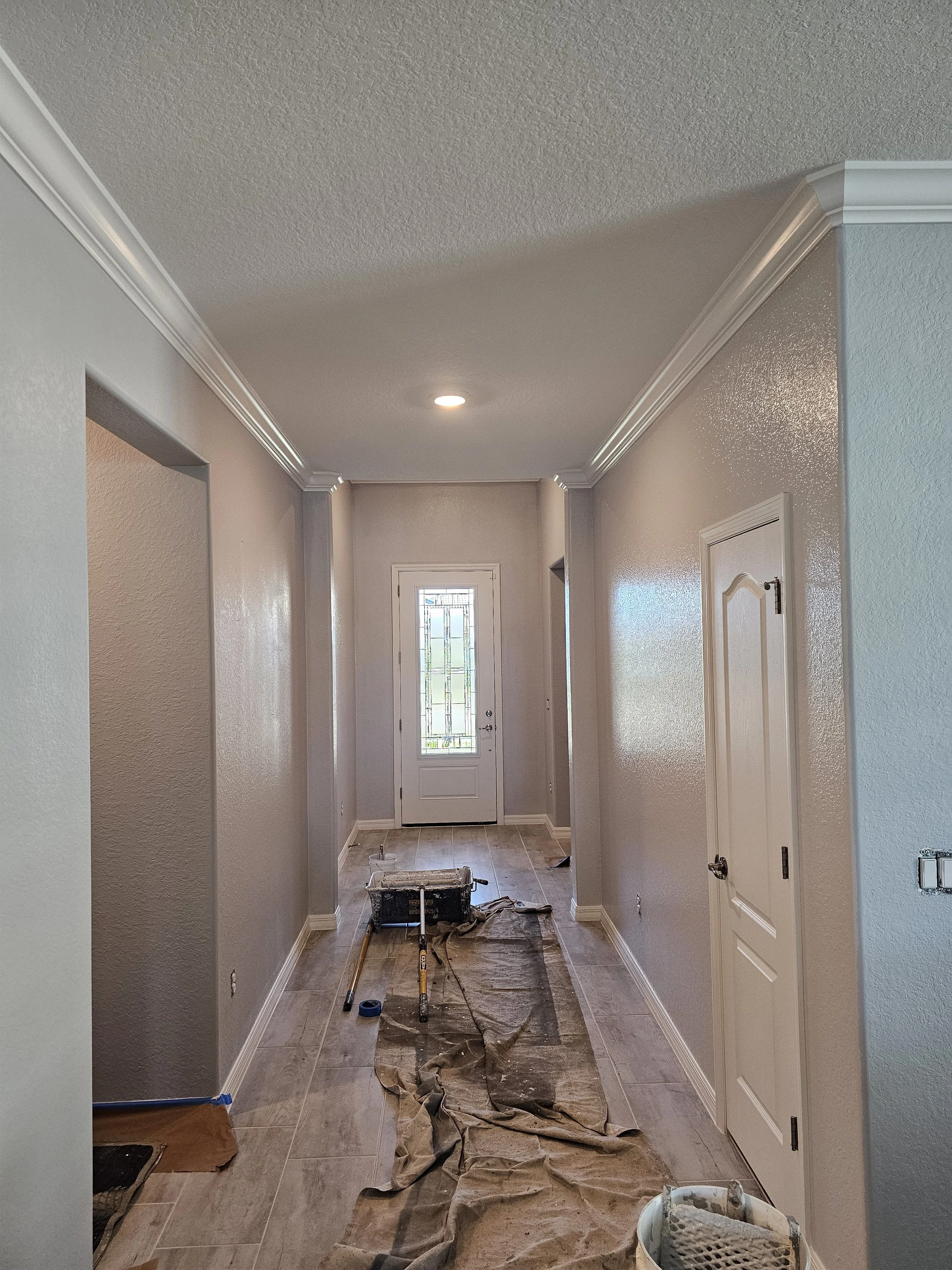 Giving a Fresh Clean Feel Painting this Interior Home in Port Charlotte, Florida