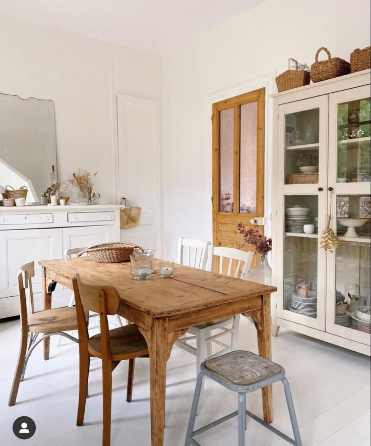 table vintage en bois