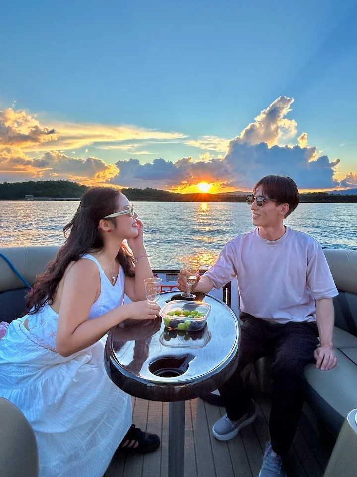 Sunset Cruise Lake Chatuge Hiawassee, Ga