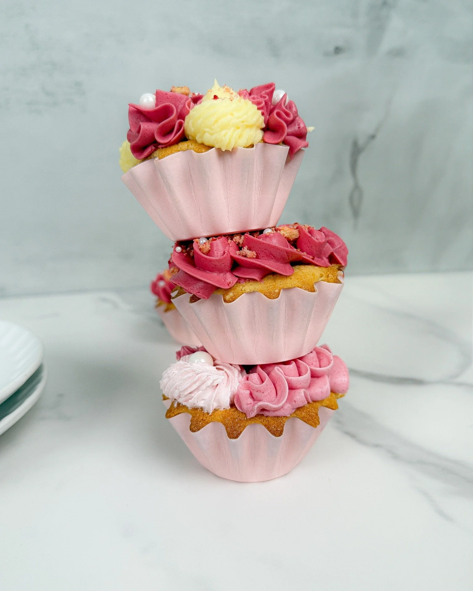 So happy that I get make delicious cupcakes like these on a regular basis! ✨😊 
Go to sugarnoirbakery.co to get yours! 🧁