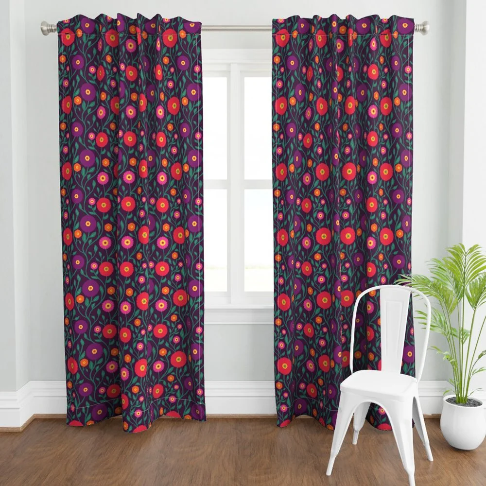 Garden Garland Retro Floral Vine in Evening Plum