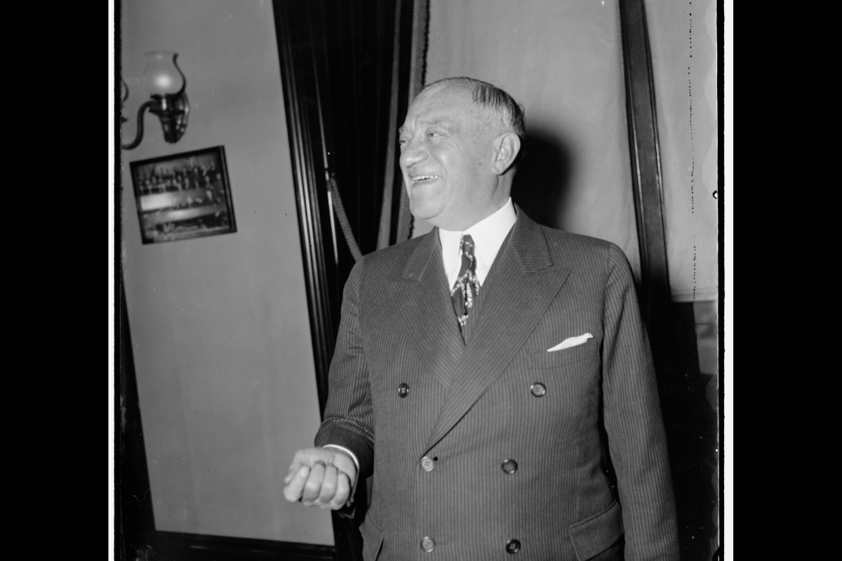 NLRB v. Jones &amp; Laughlin Steel (1937)