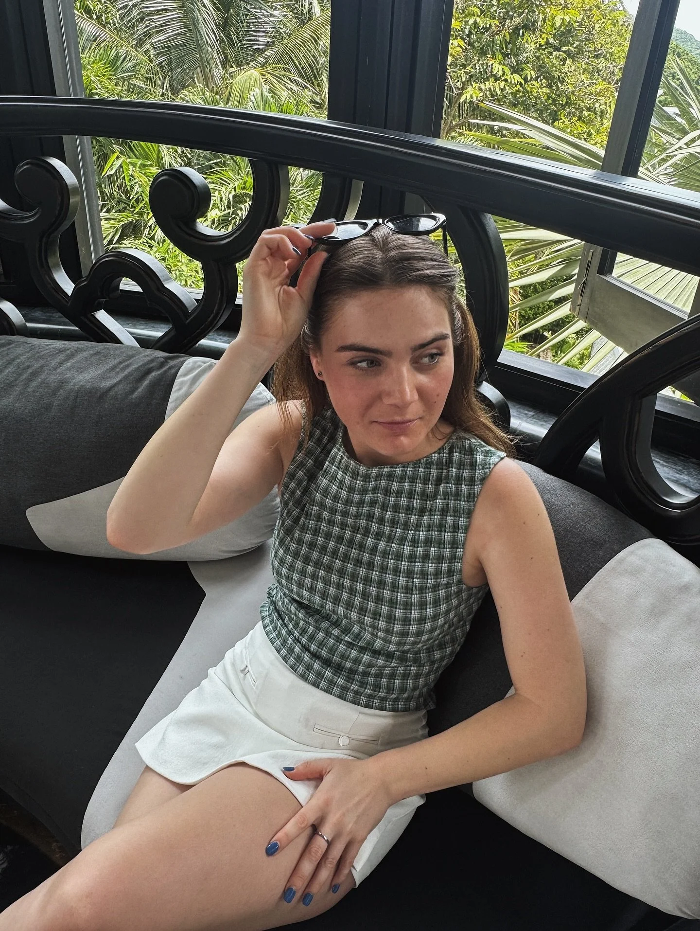 thoroughly impressed @intercontinentaldanang 
looking for an immaculate holiday experience on the coast of Vietnam? This Bill Bensly creation has it all. 
from insane sea views, to cliff top dining, a three level cable car, a groovy long bar and be