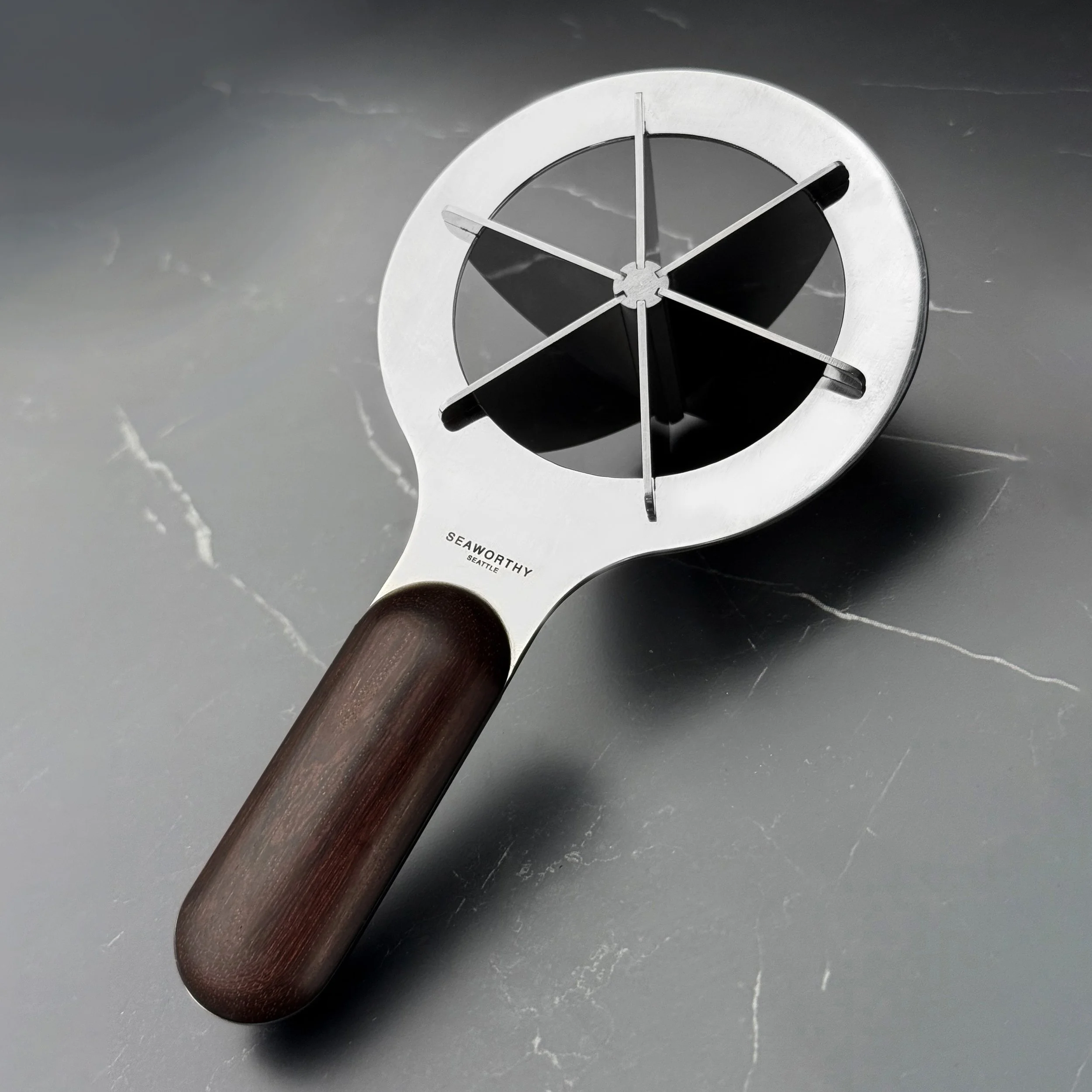juicer bottom.jpg