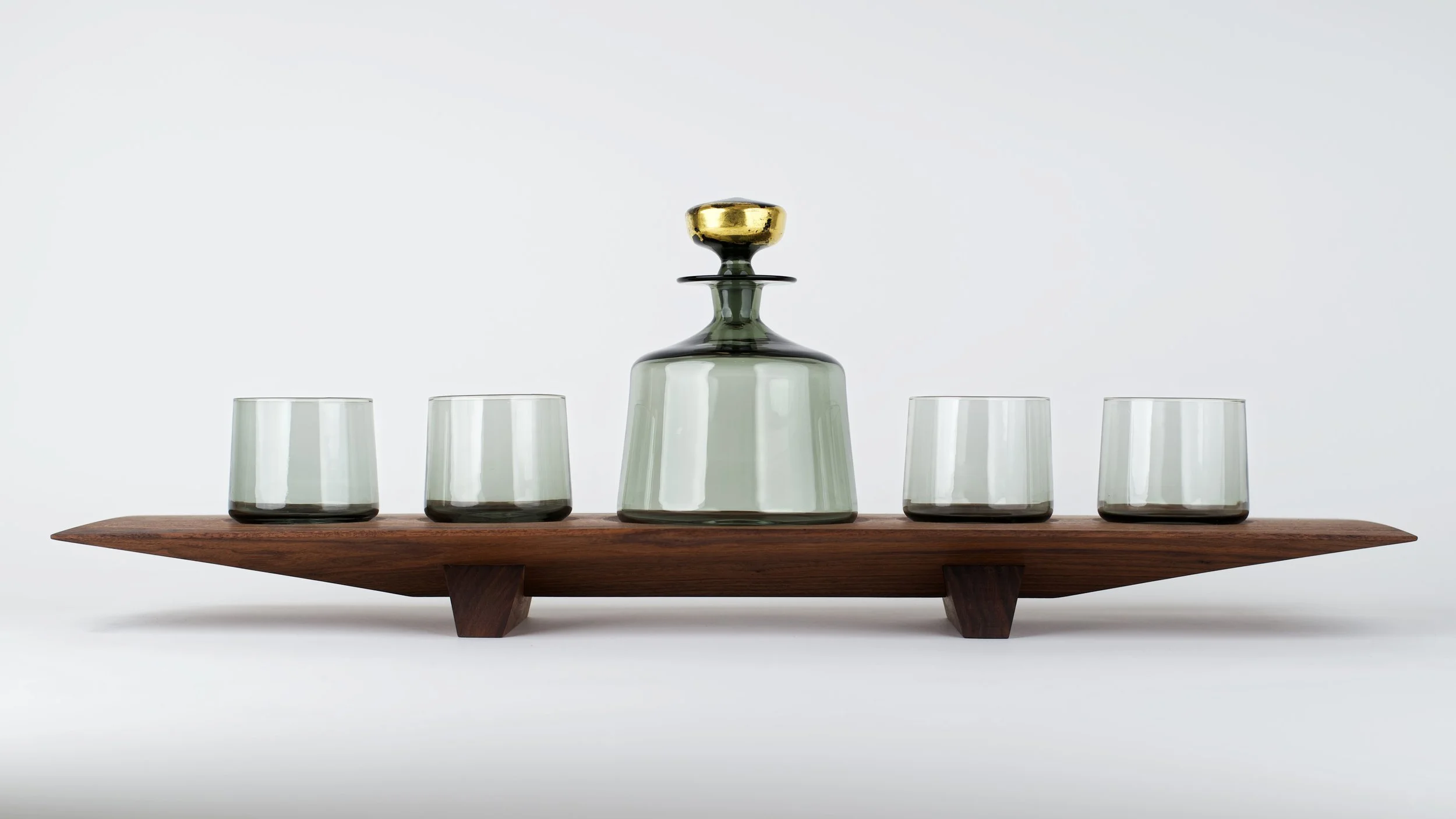 Gray Glass Whiskey Set on Walnut Base