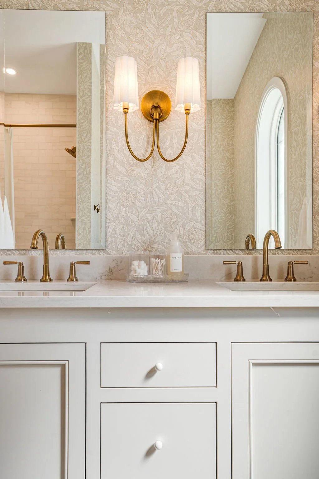 52-web-or-mls-1570 Graber Ave-43.jpg