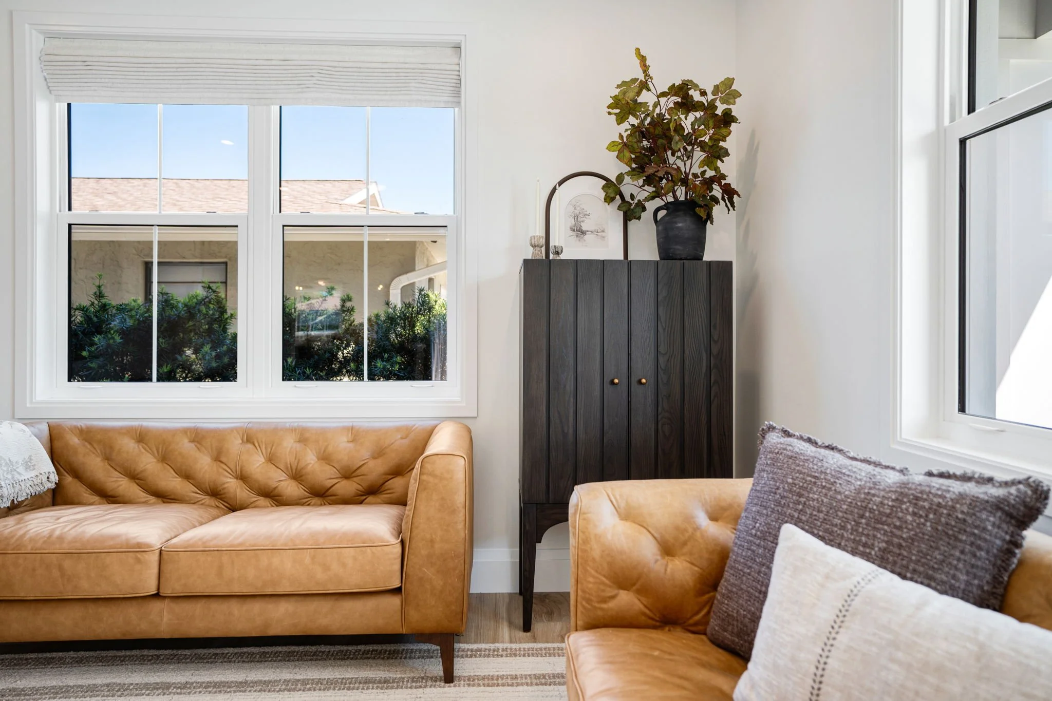 36-web-or-mls-1570 Graber Ave-51.jpg