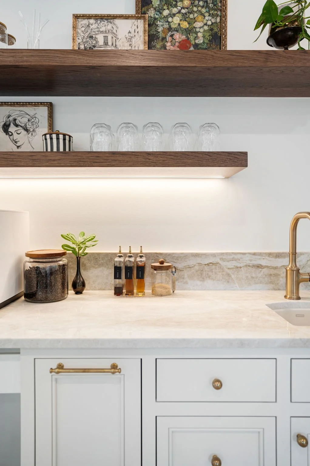 42-web-or-mls-1570 Graber Ave-34.jpg