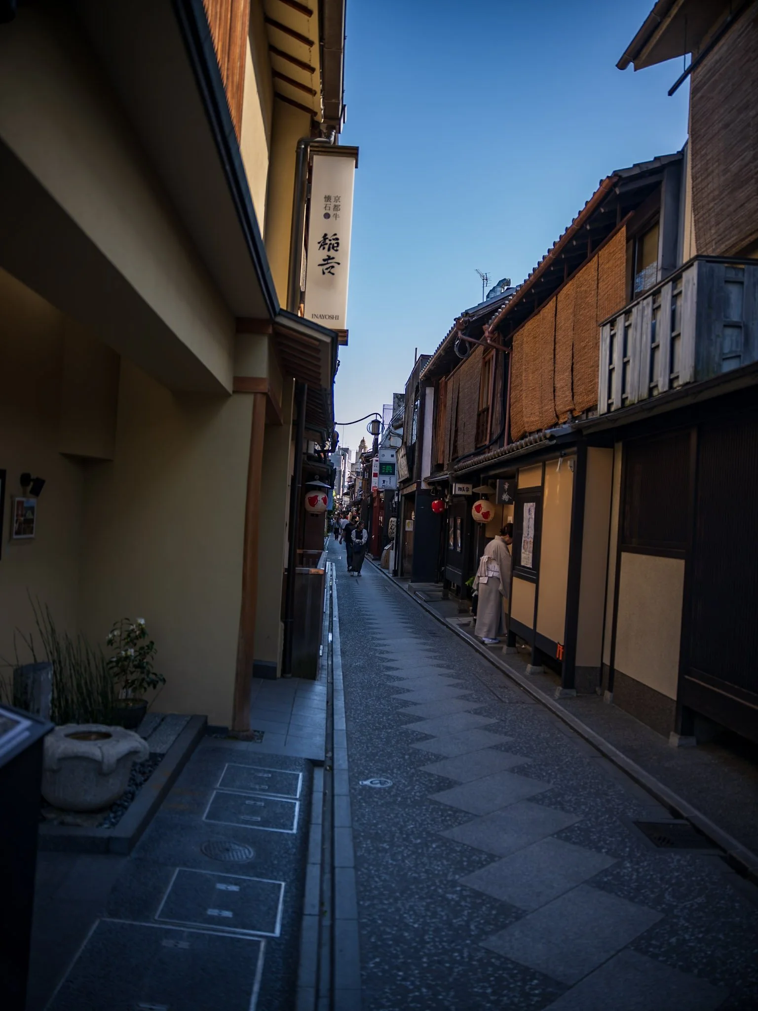 jp-f2e447de89fa.jpg