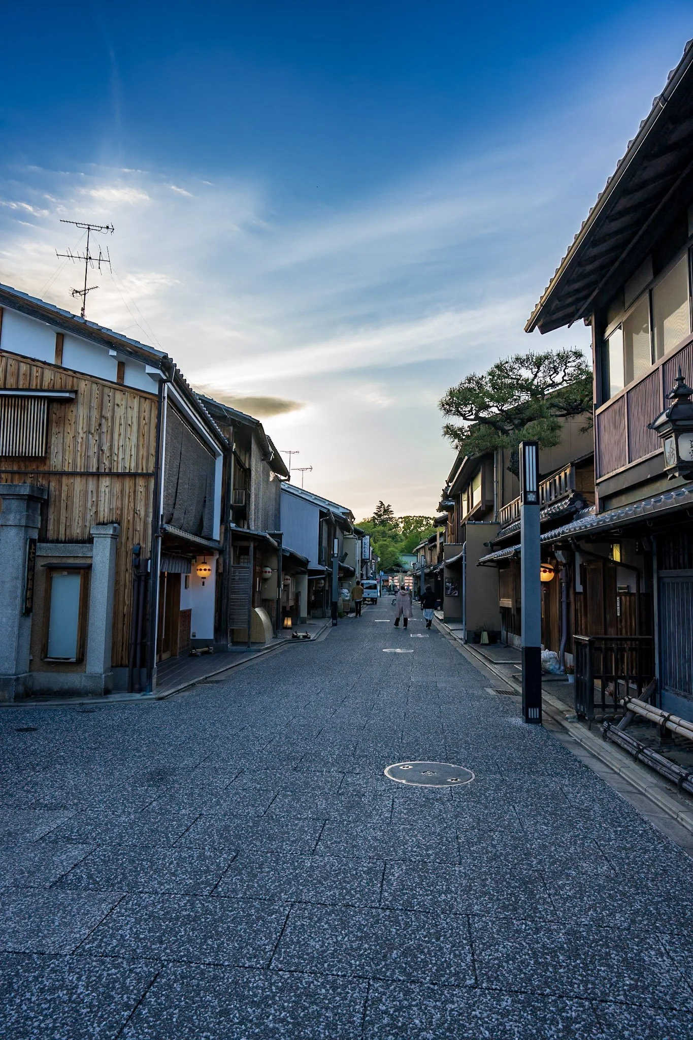 jp-6340b0b9a0c2.jpg