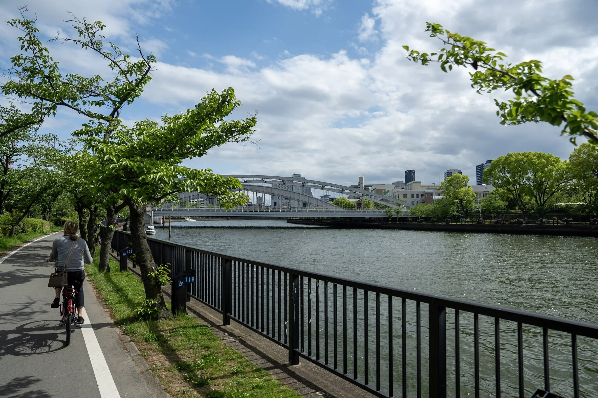 jp-706122ccf879.jpg