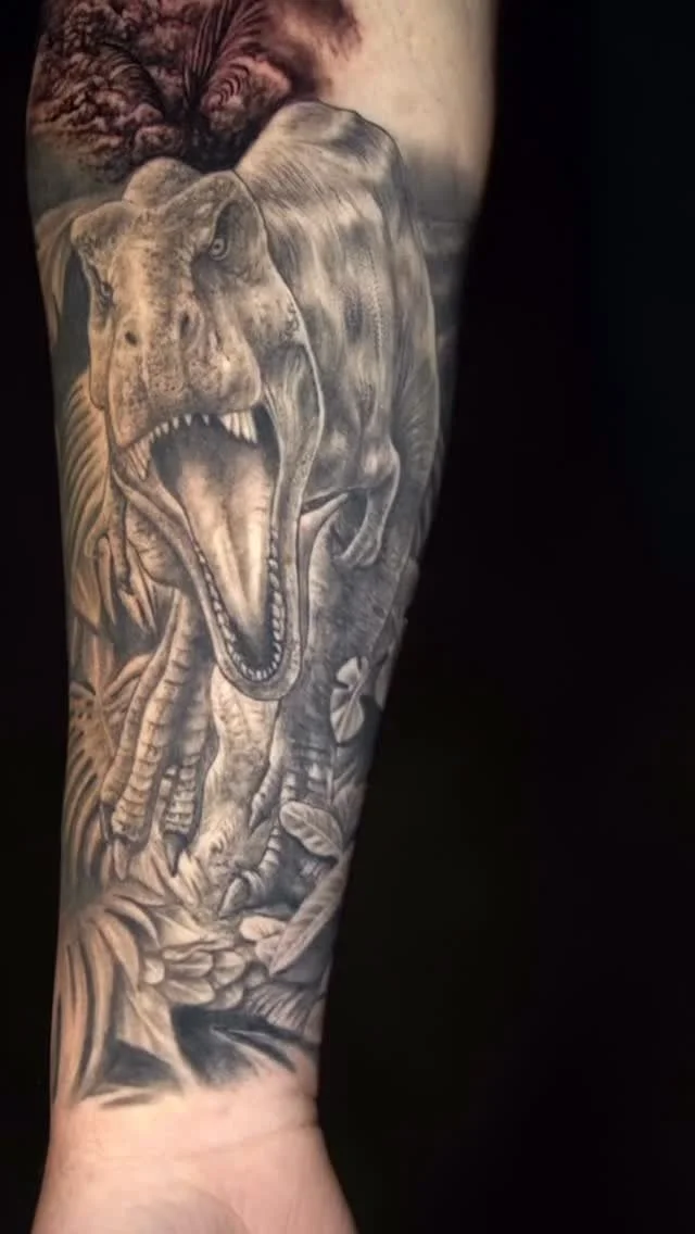 Healed t-Rex π¦
#tattoo #alanbarbosatattoos #cttattooartist #valkyrietattoostudio #jurassicpark