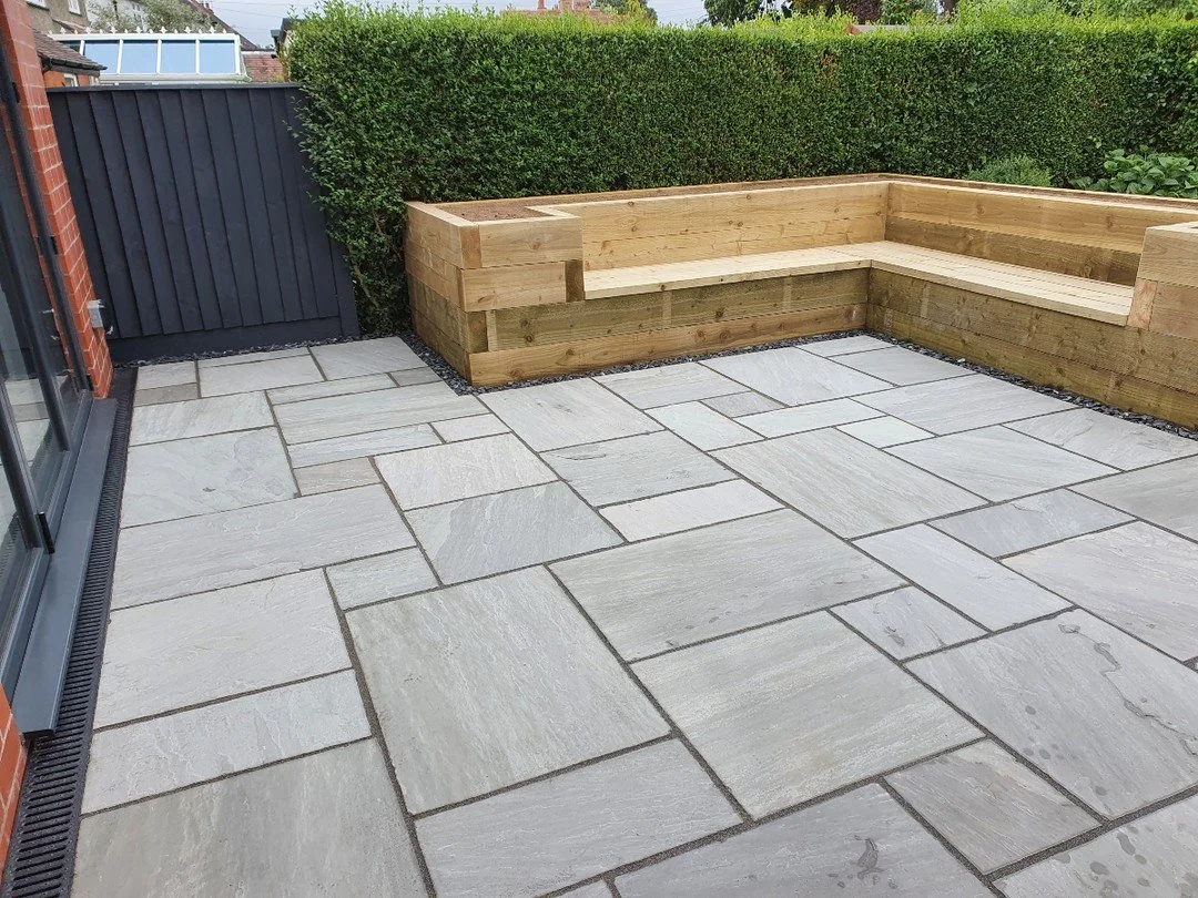 Bespoke L-shape sofa sleepers ready for planting! A sleek, low-maintenance outdoor space designed for style and comfort. 🏡🌱
.
.
.
#gardentransformation #lavenderlandscape #shrewsburylandscaping #garden #patio #fencing #gardenmaintenance #landscapin