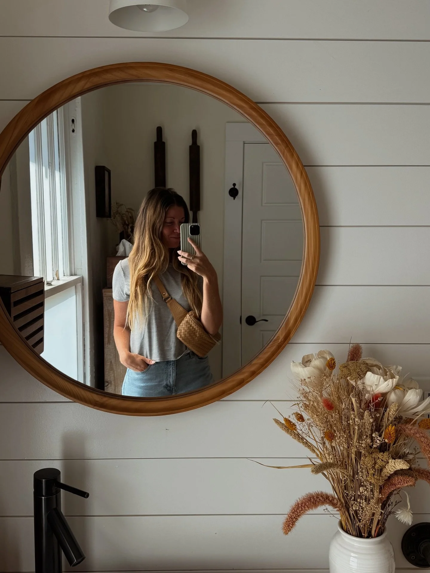fall feels 🍂🤎☕️