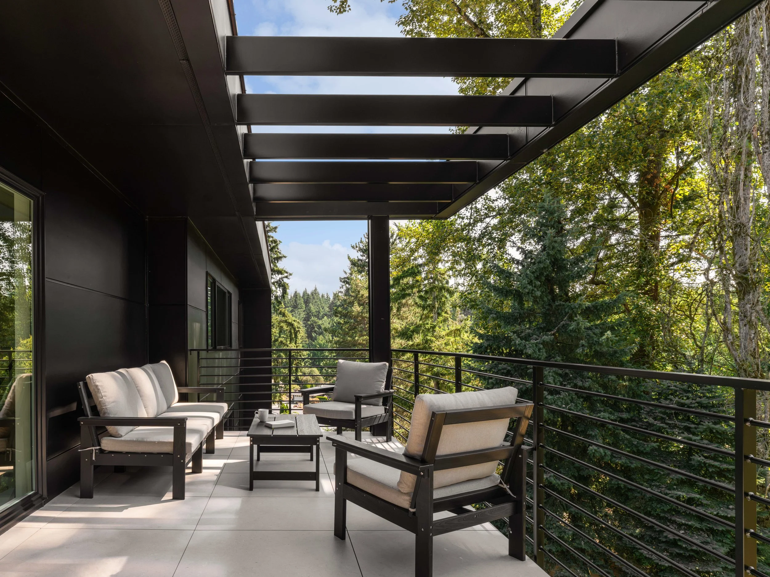 EmeraldCItyBellevue_KaraMercer517-1.jpg